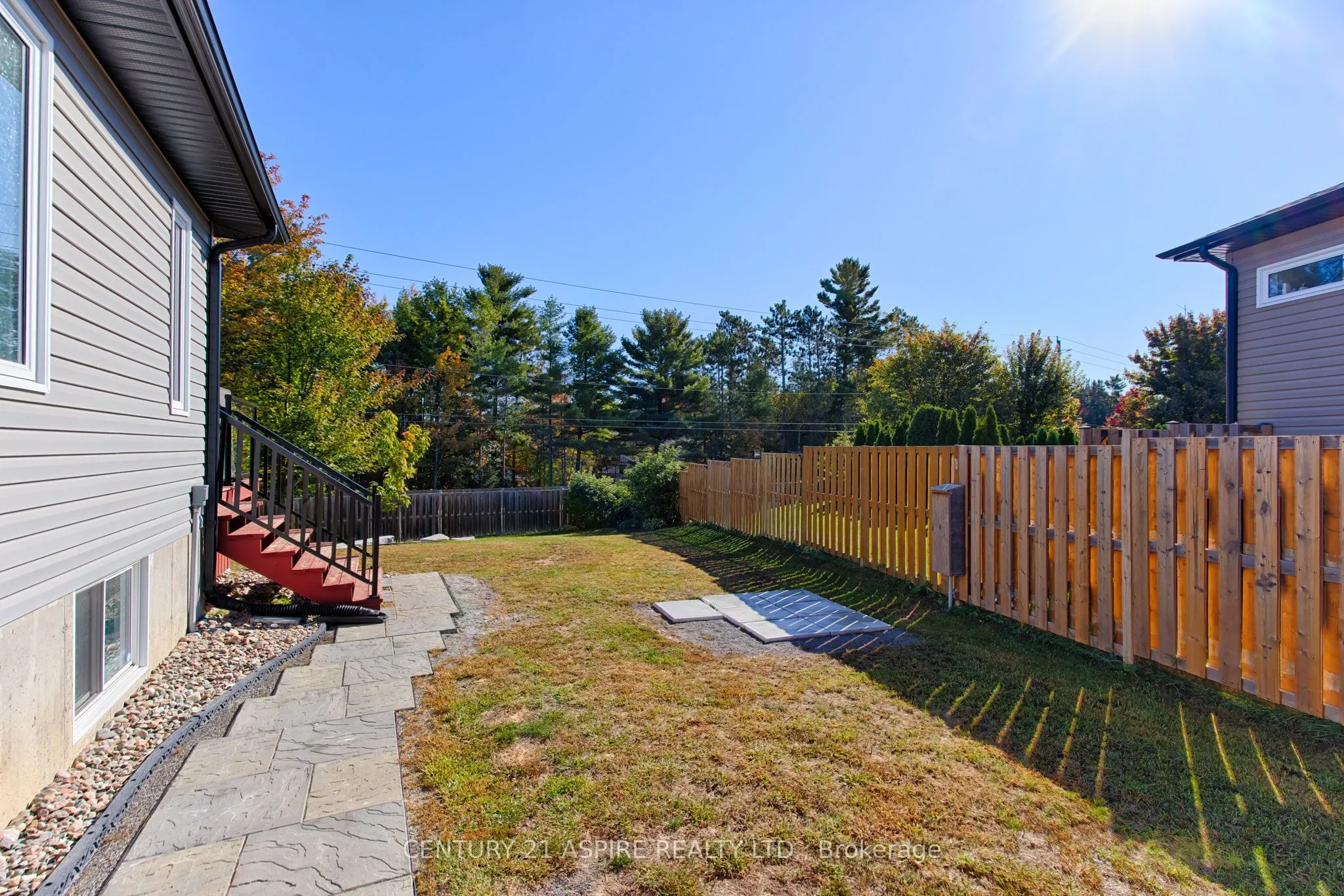 59 Noble Crescent