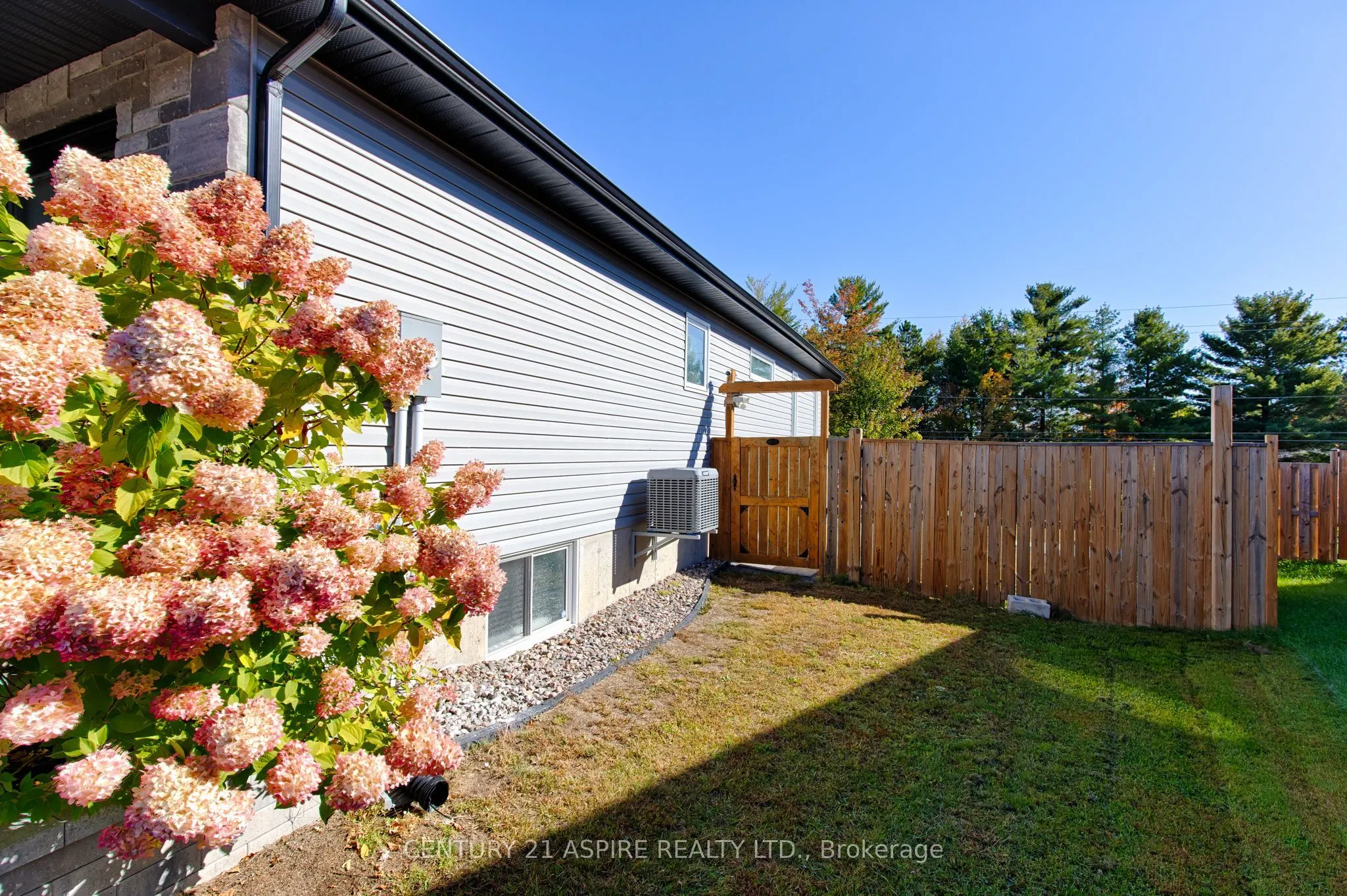59 Noble Crescent