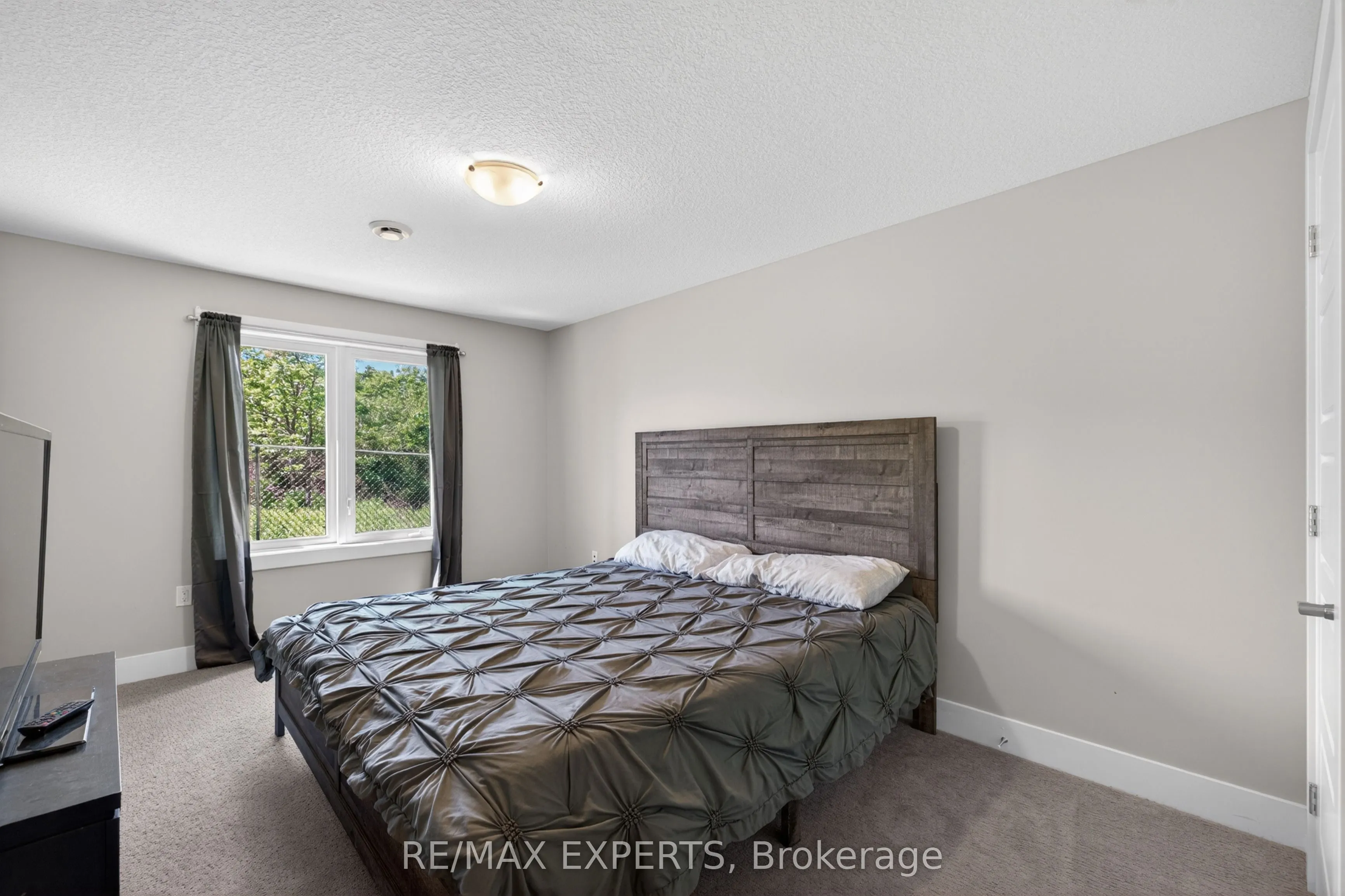 10 MCPHERSON Court #21
