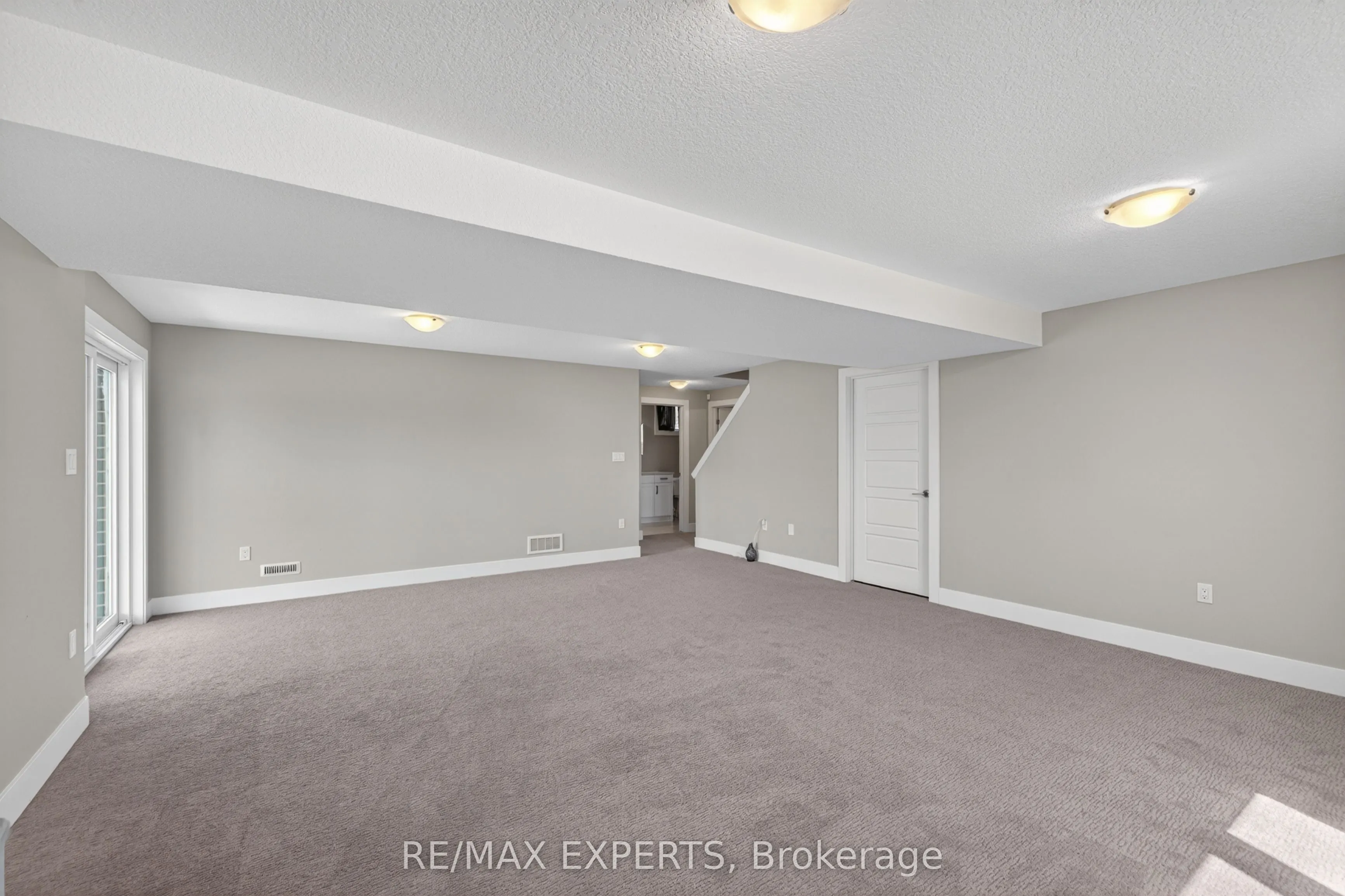 10 MCPHERSON Court #21