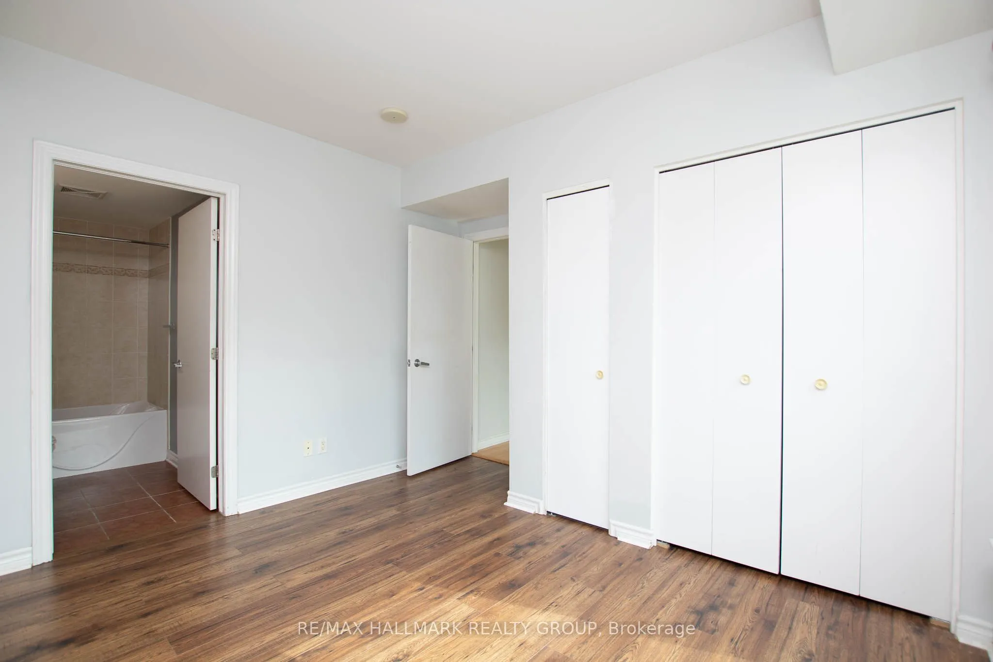 200 Rideau Street #207