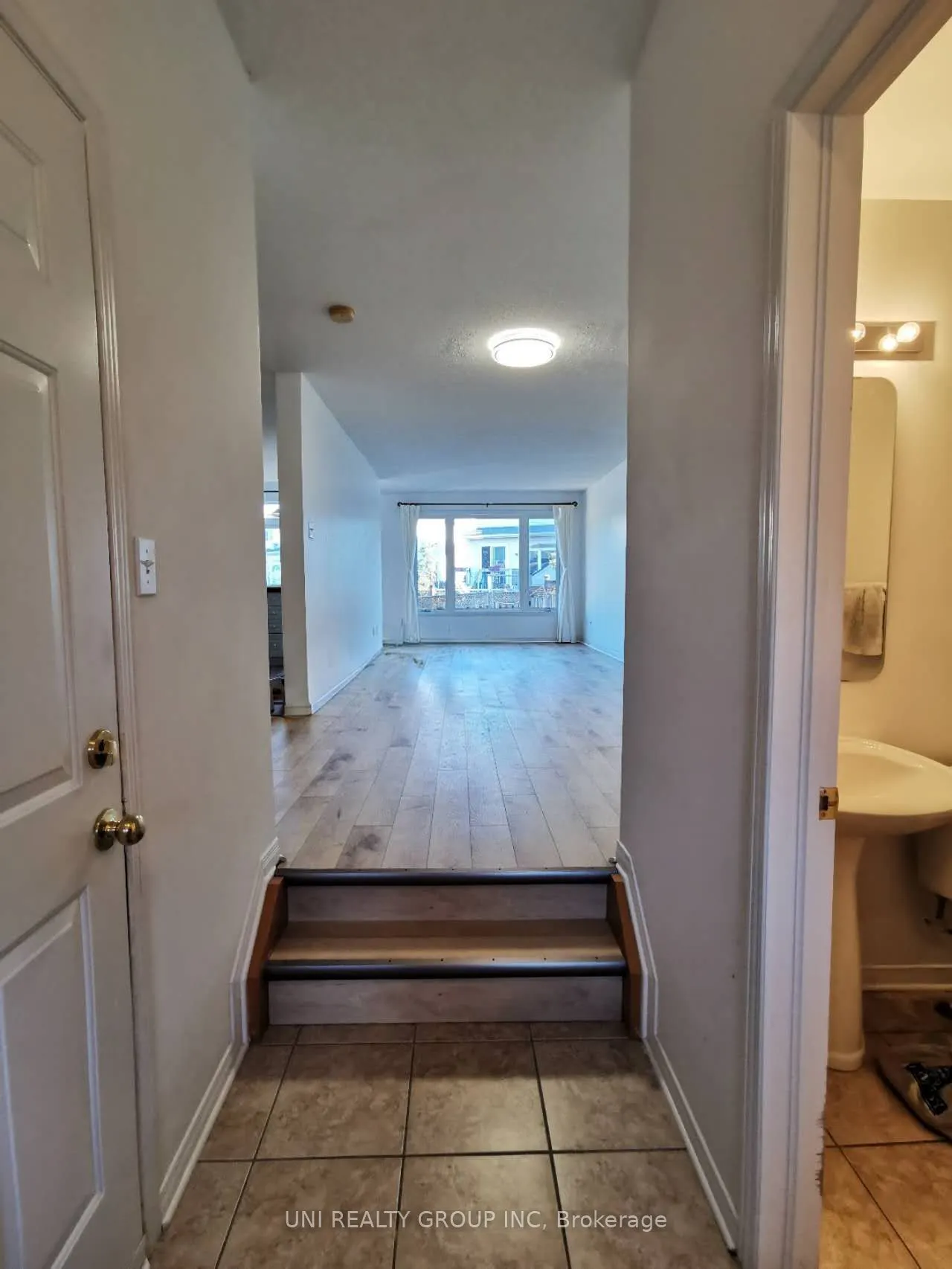 180 CLARIDGE Drive