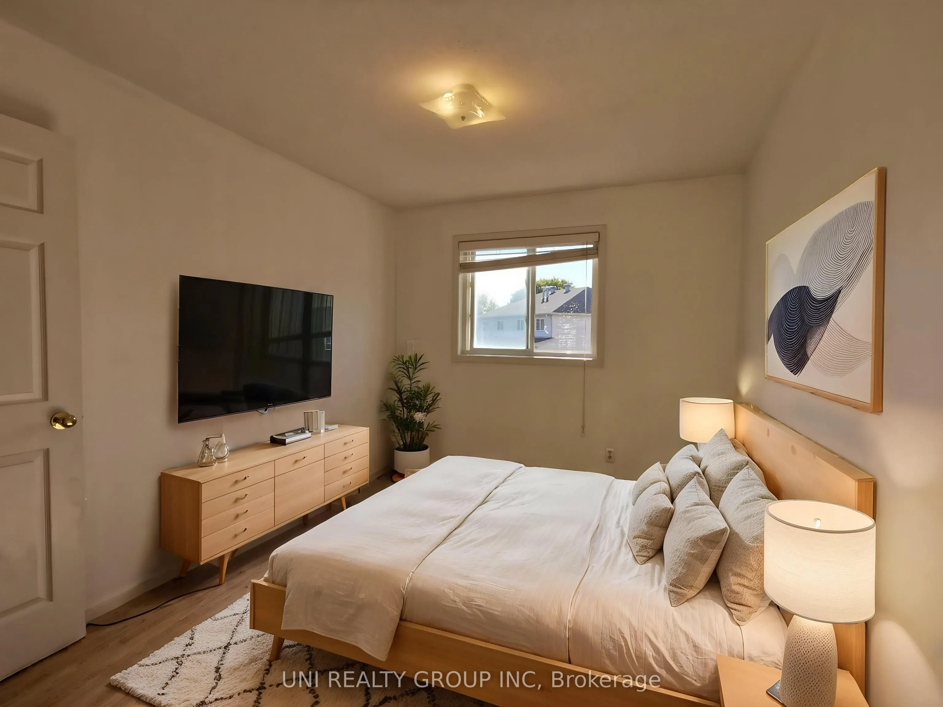180 CLARIDGE Drive
