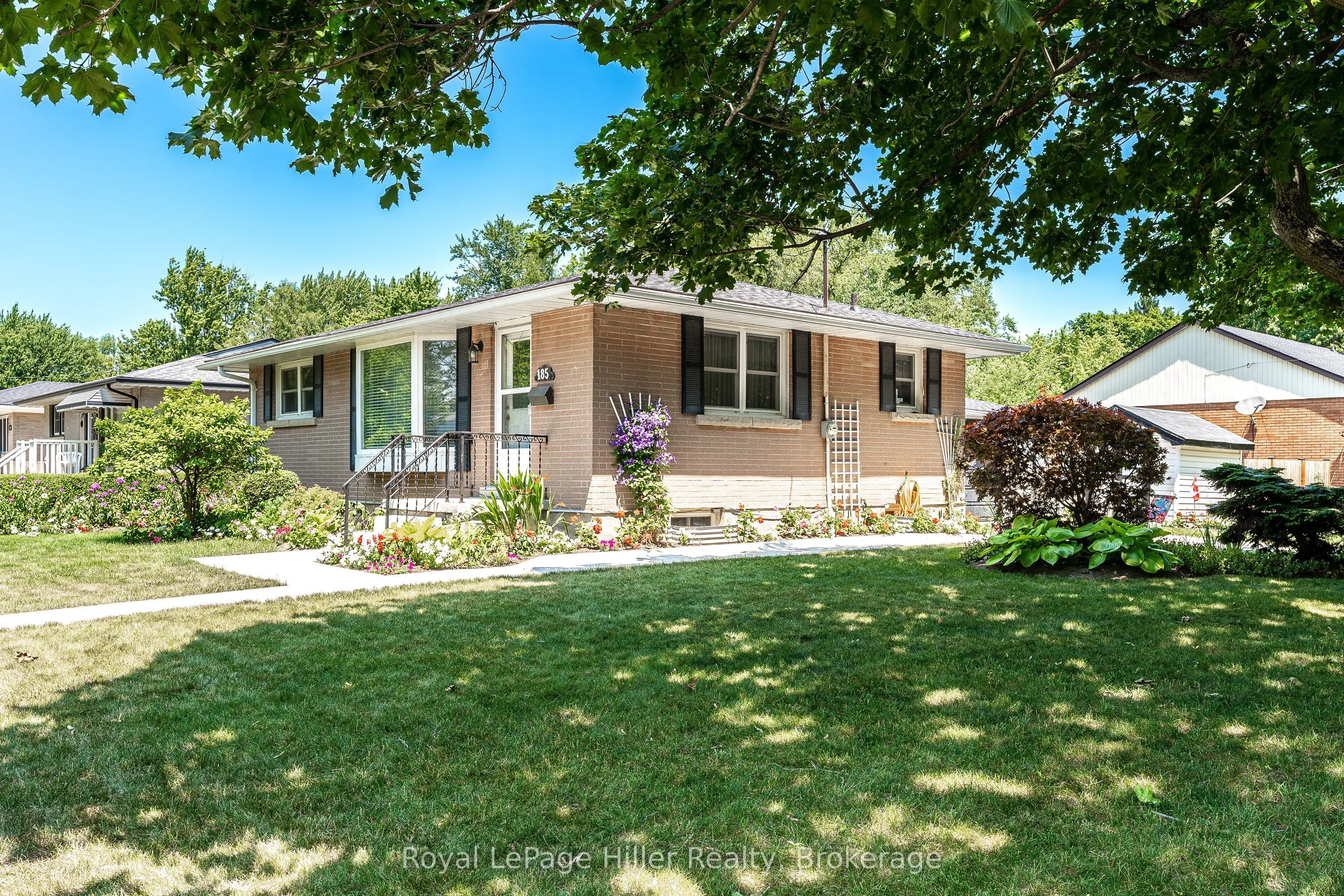 185 Strachan Street