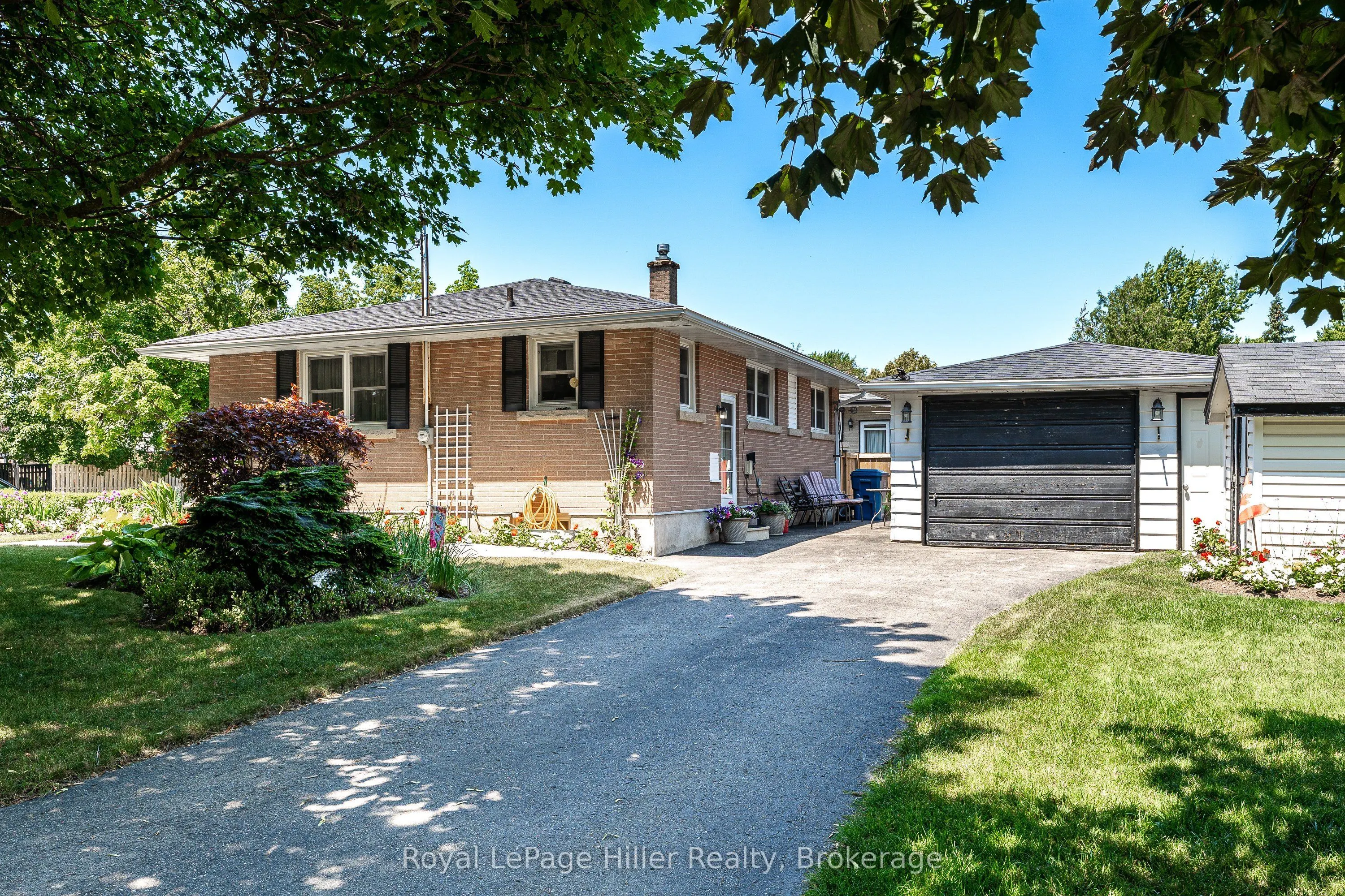 185 Strachan Street