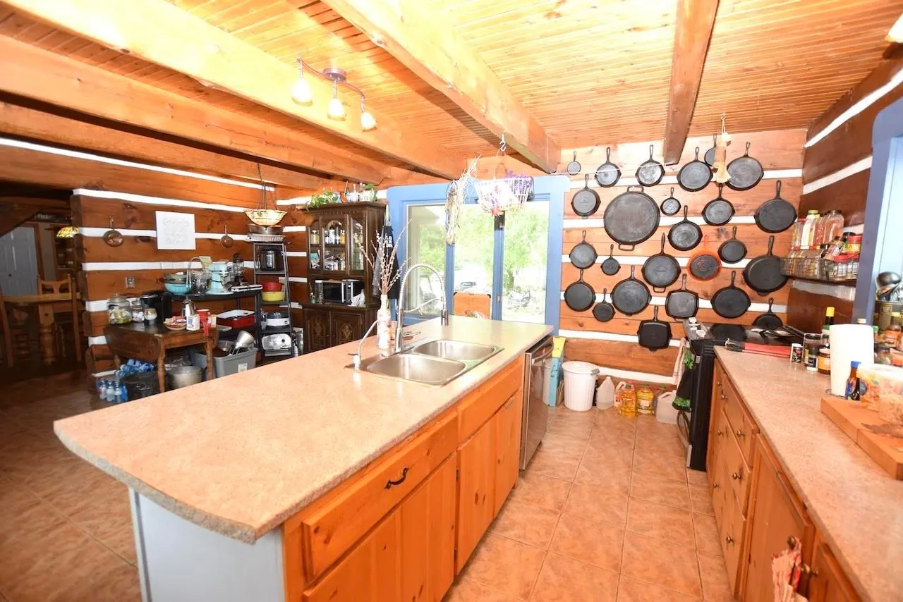 4517 Highway 17