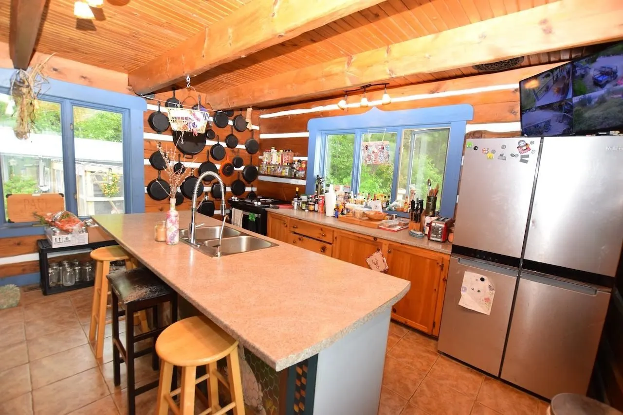 4517 Highway 17