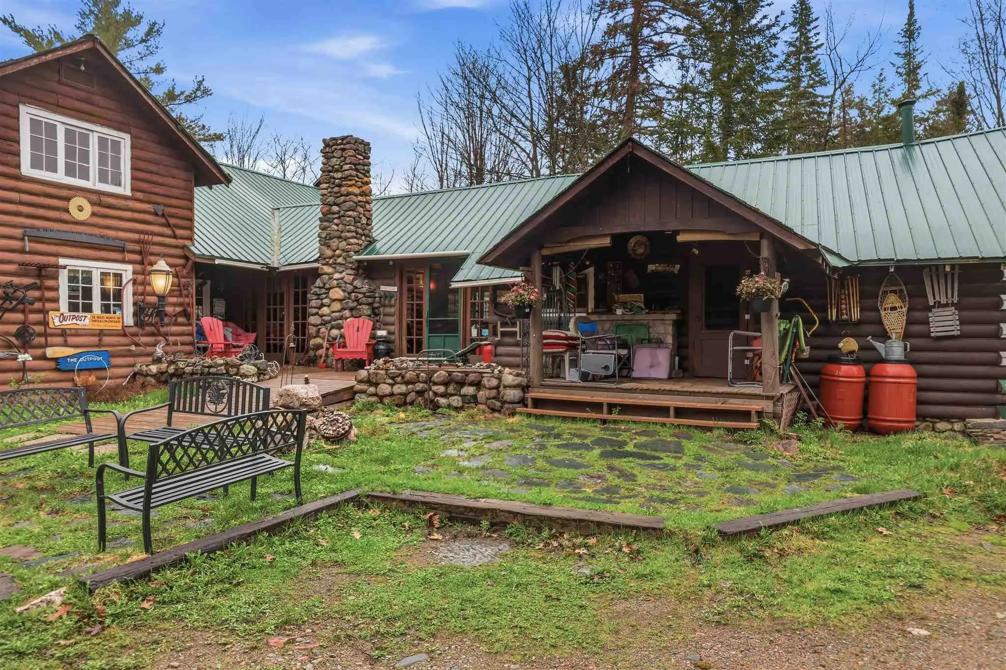 8572 Highway 129