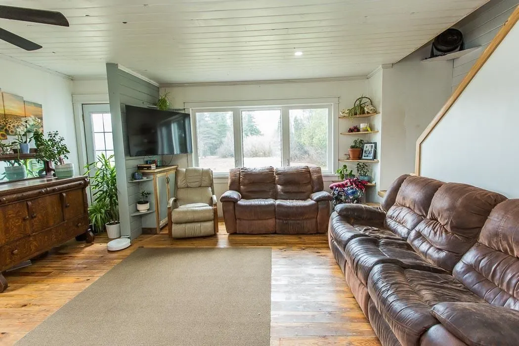 46 Collver Road