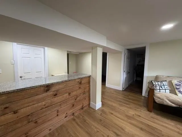 1049 Allen Side Road