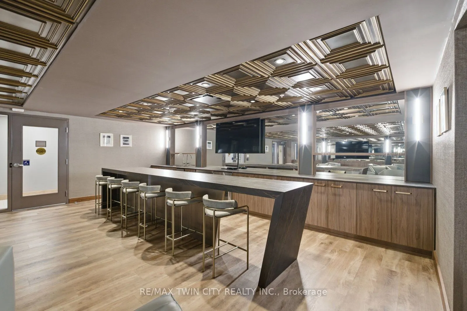 34 Norman Street #108
