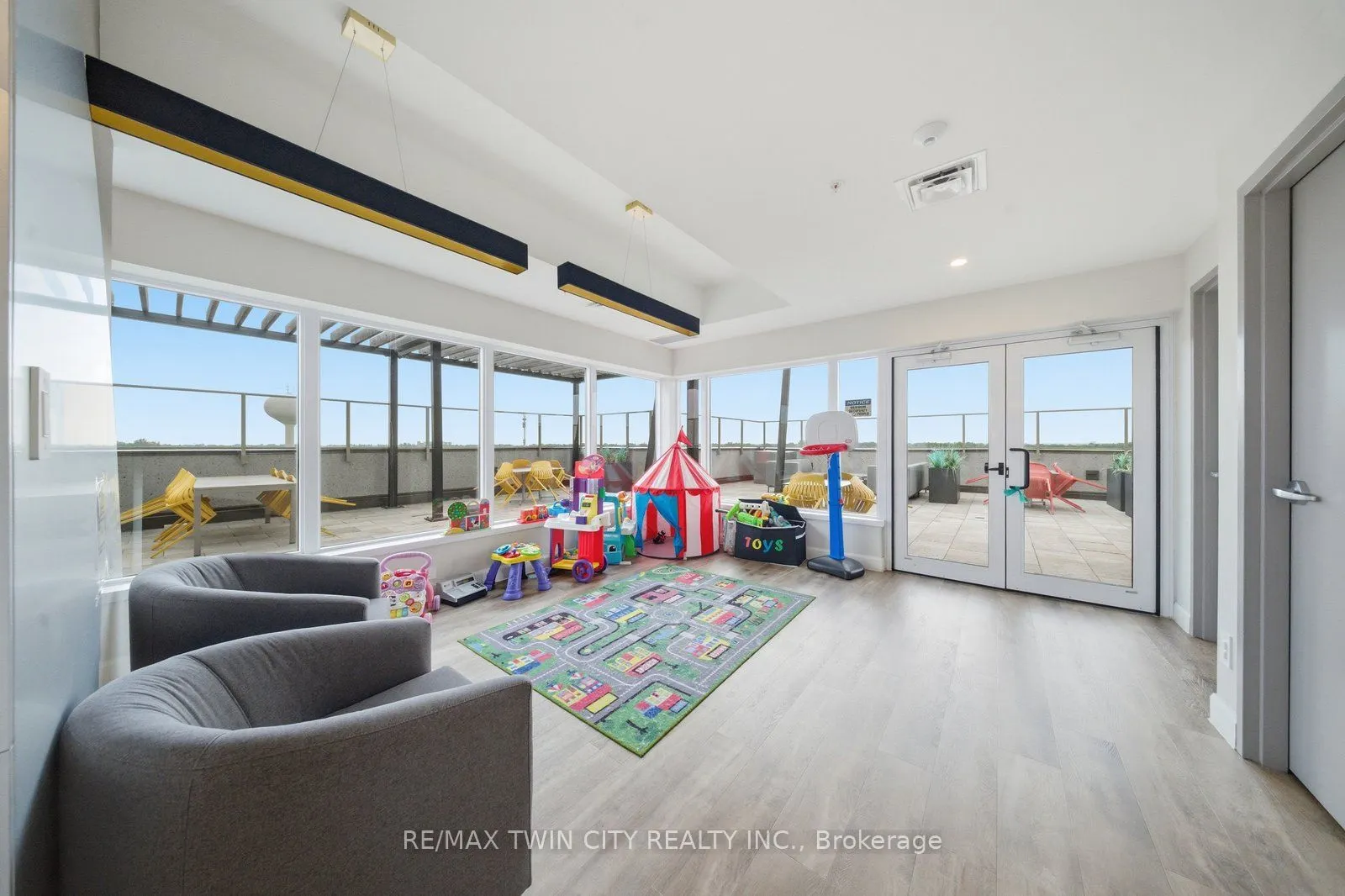 34 Norman Street #108