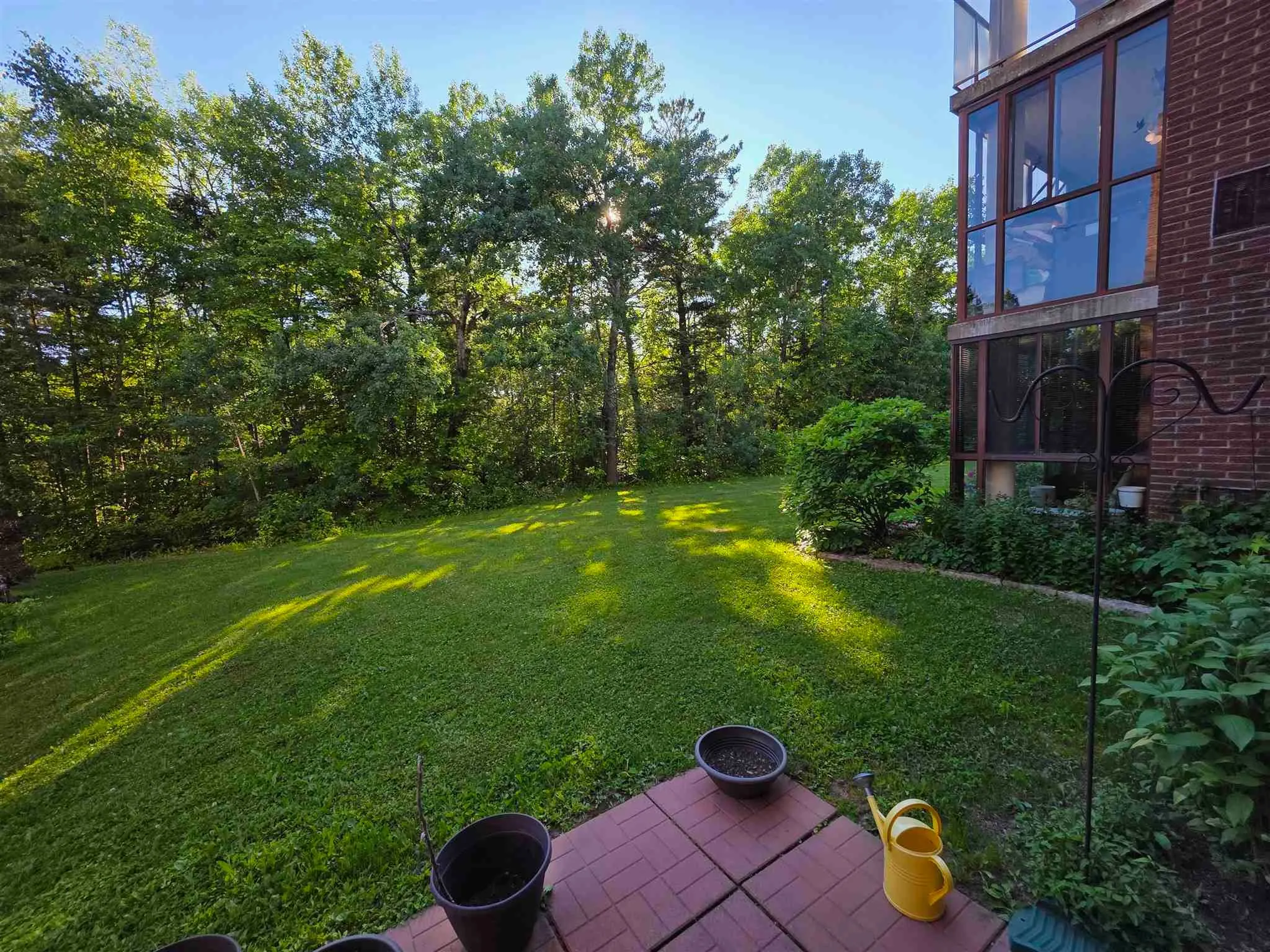 303 MacDonald Avenue #208