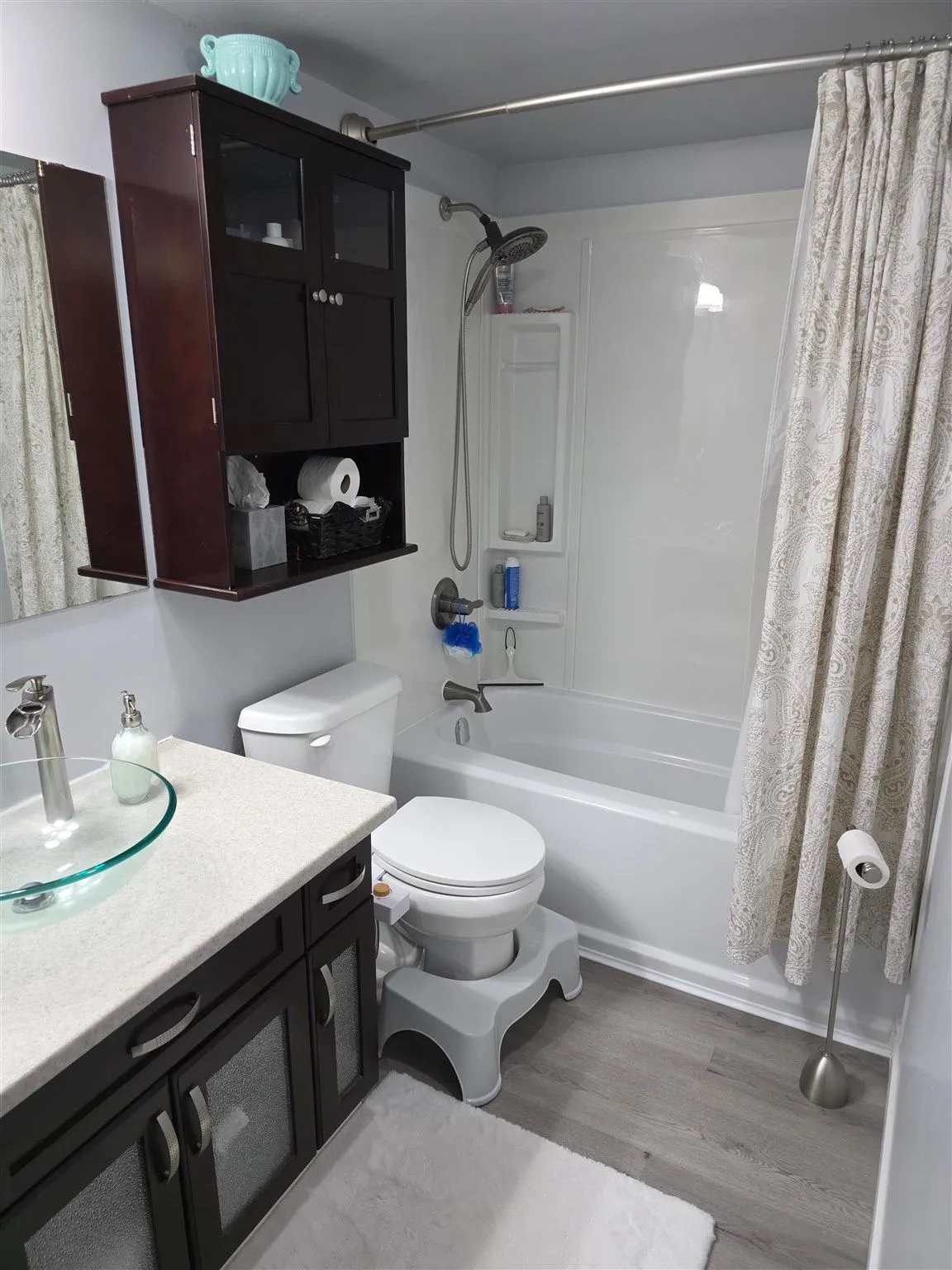 303 MacDonald Avenue #208