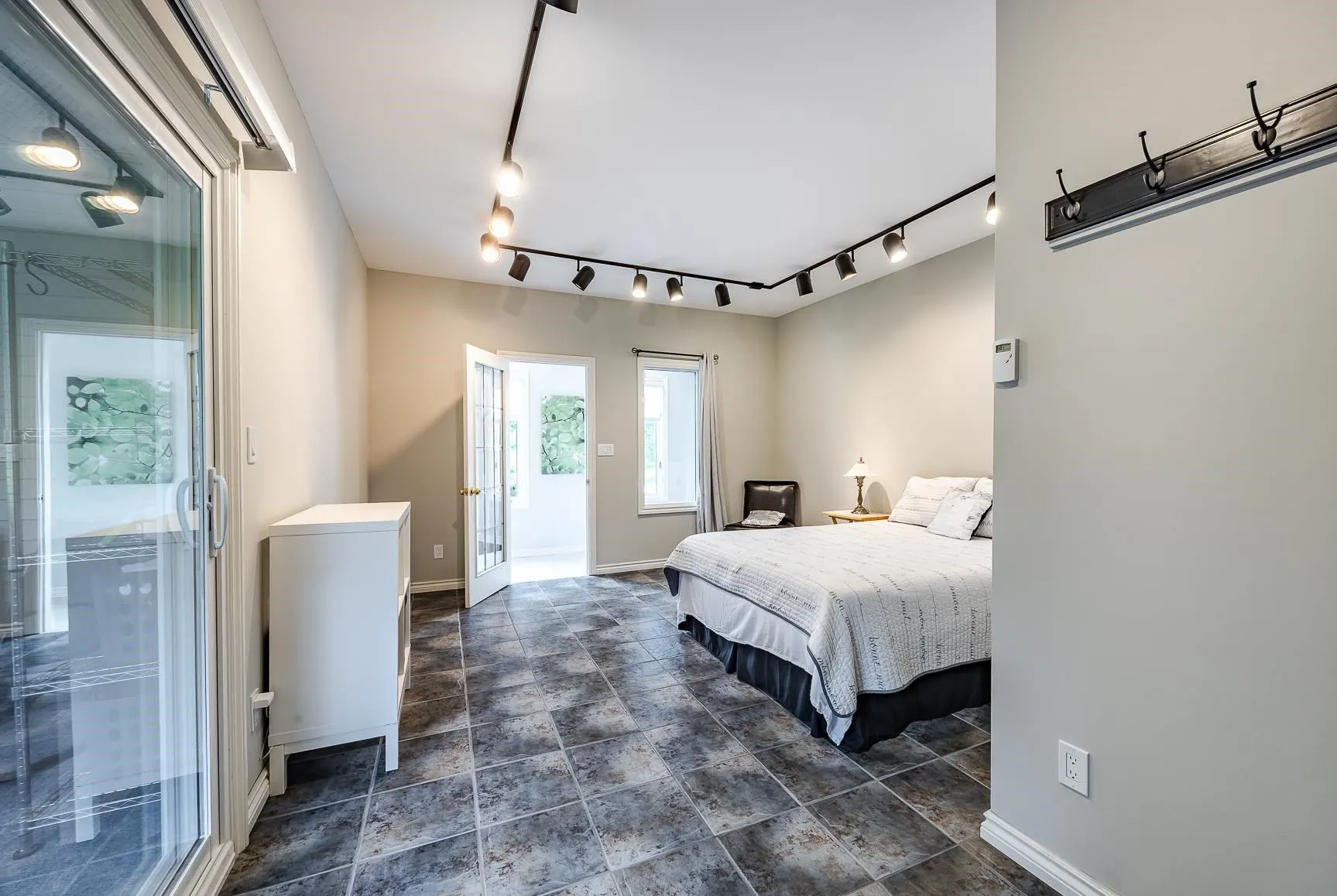 840 Walls Road