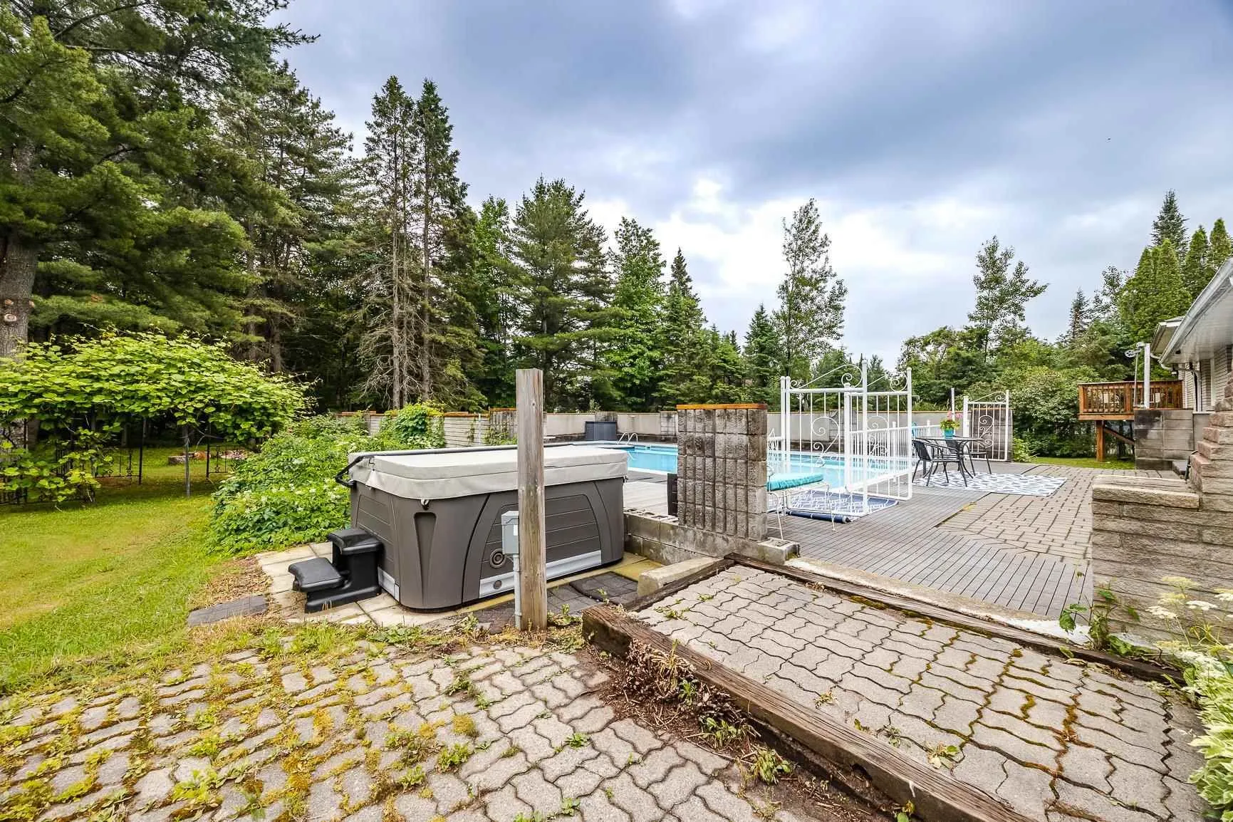 840 Walls Road