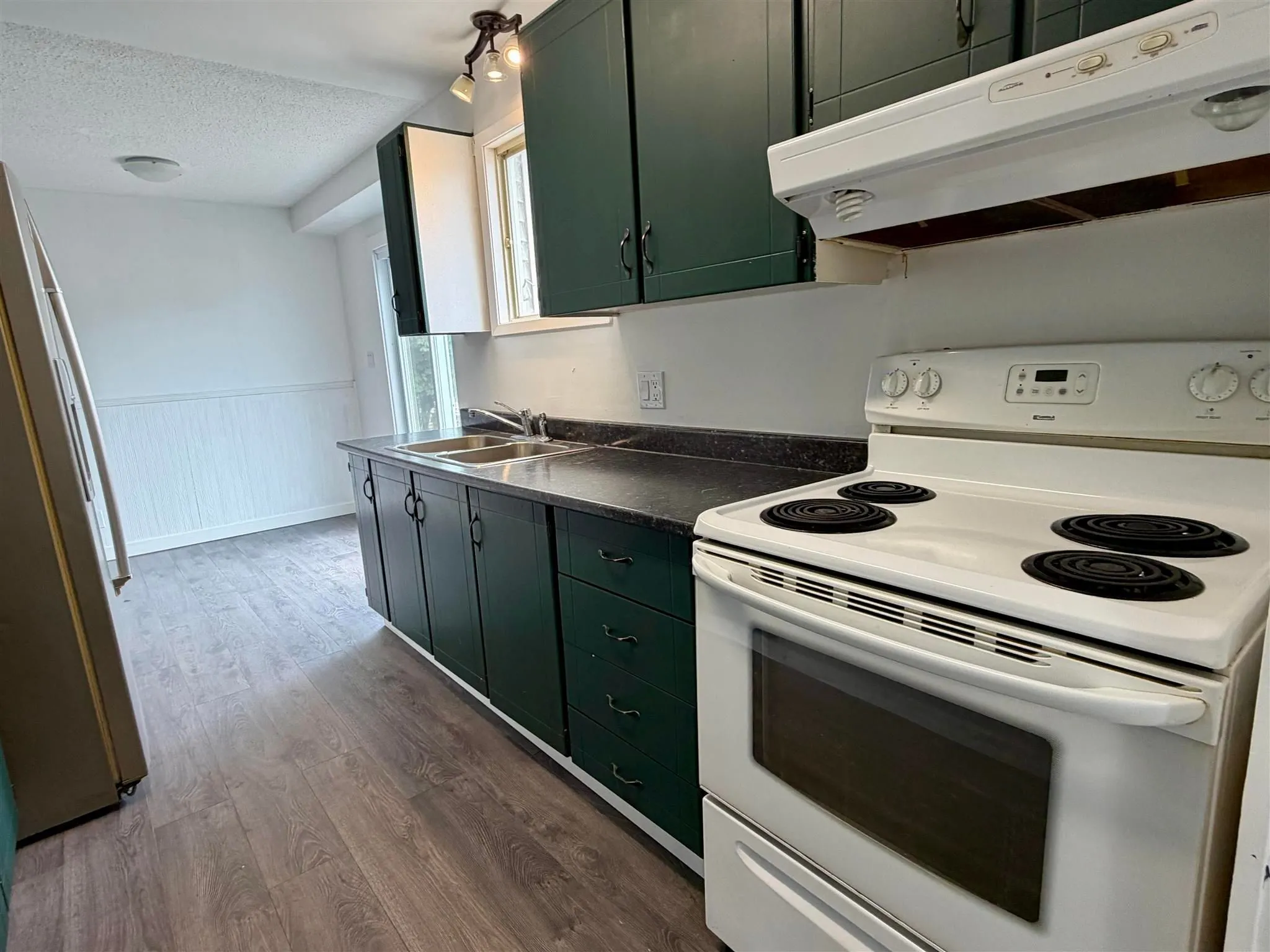 21 LaPrairie Crescent