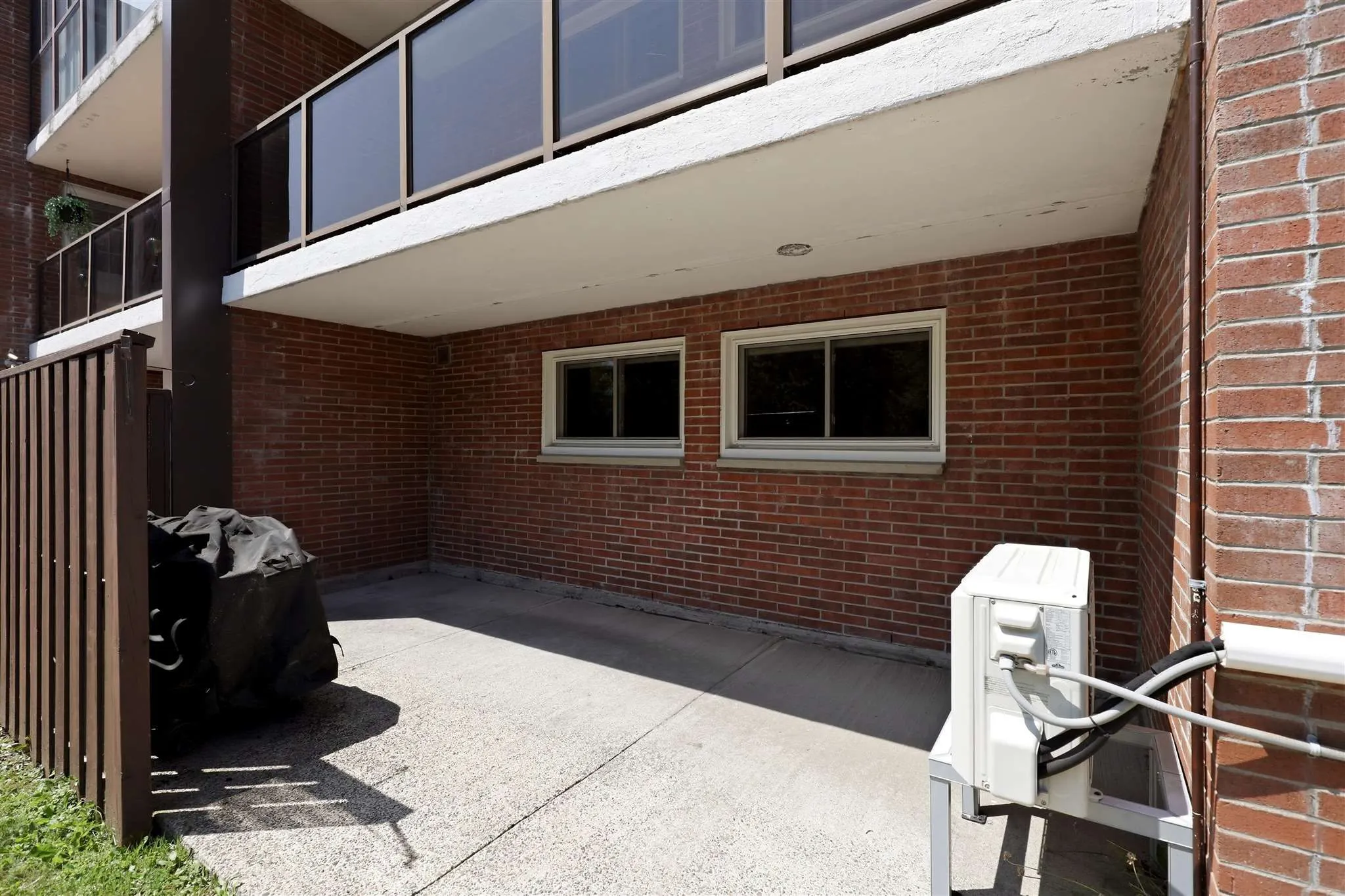 313 MacDonald Avenue #211