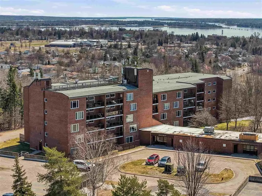313 MacDonald Avenue #211