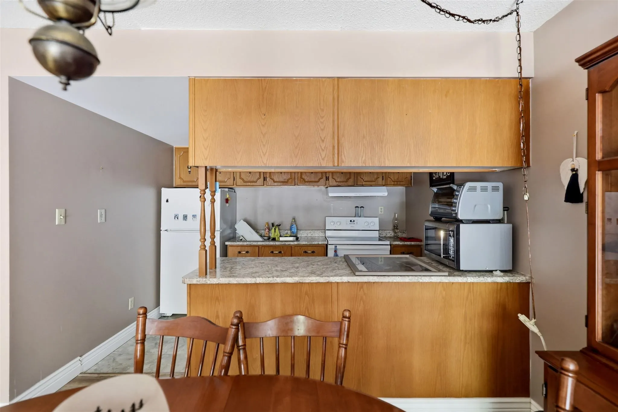 313 MacDonald Avenue #211