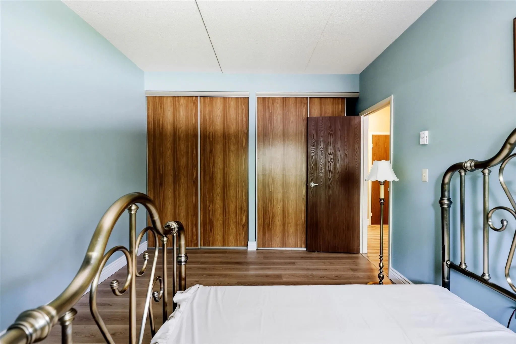 313 MacDonald Avenue #211