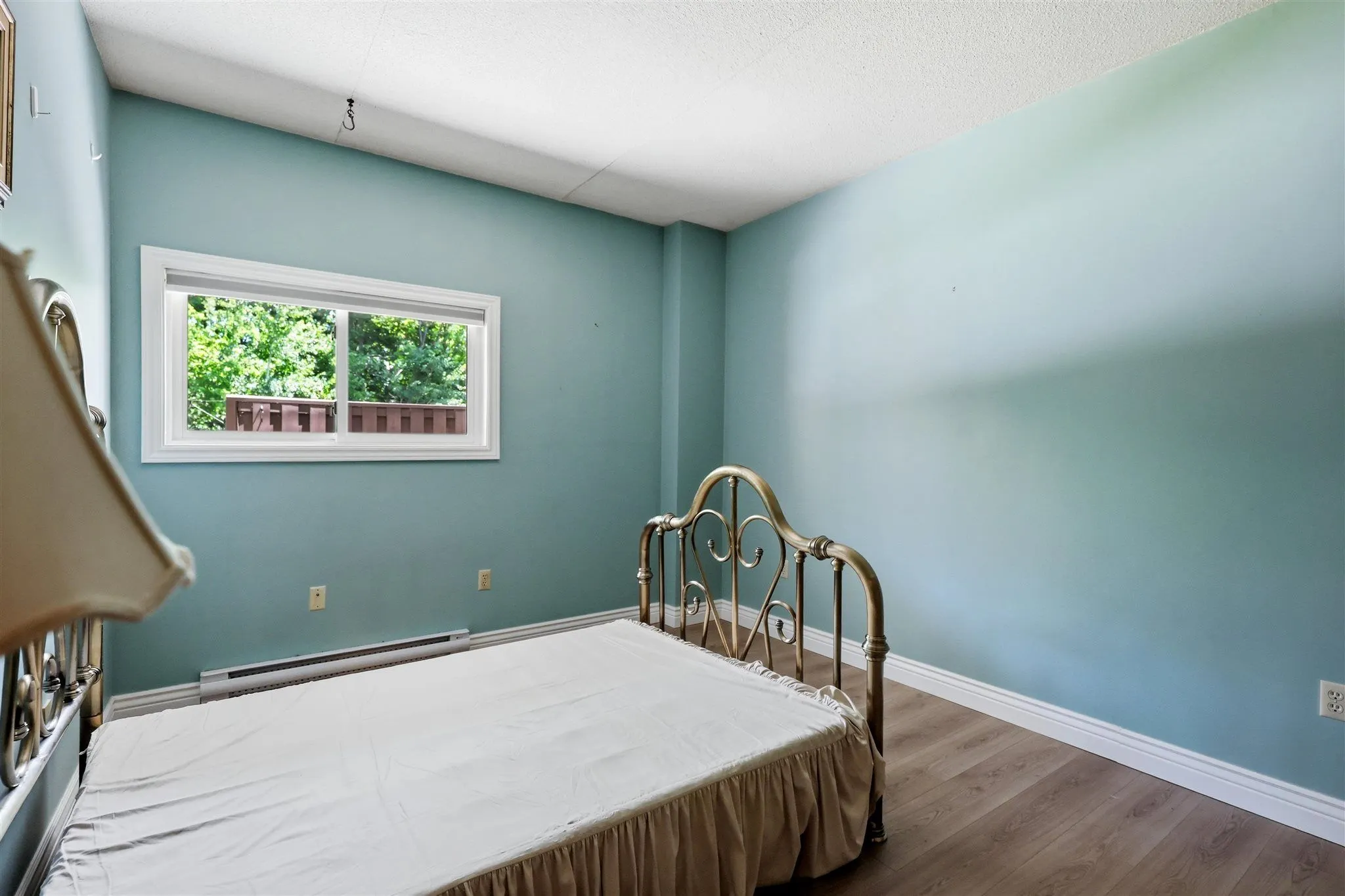 313 MacDonald Avenue #211