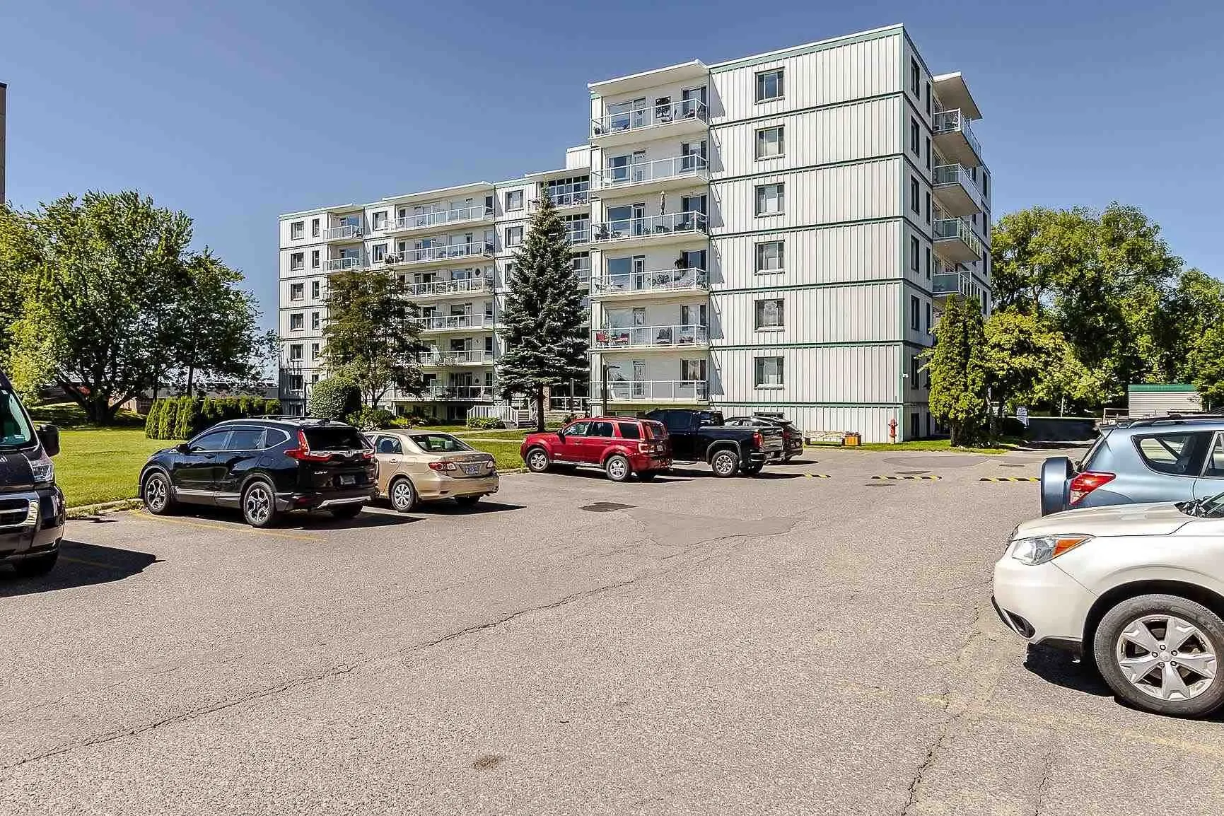 99 Pine Street #202