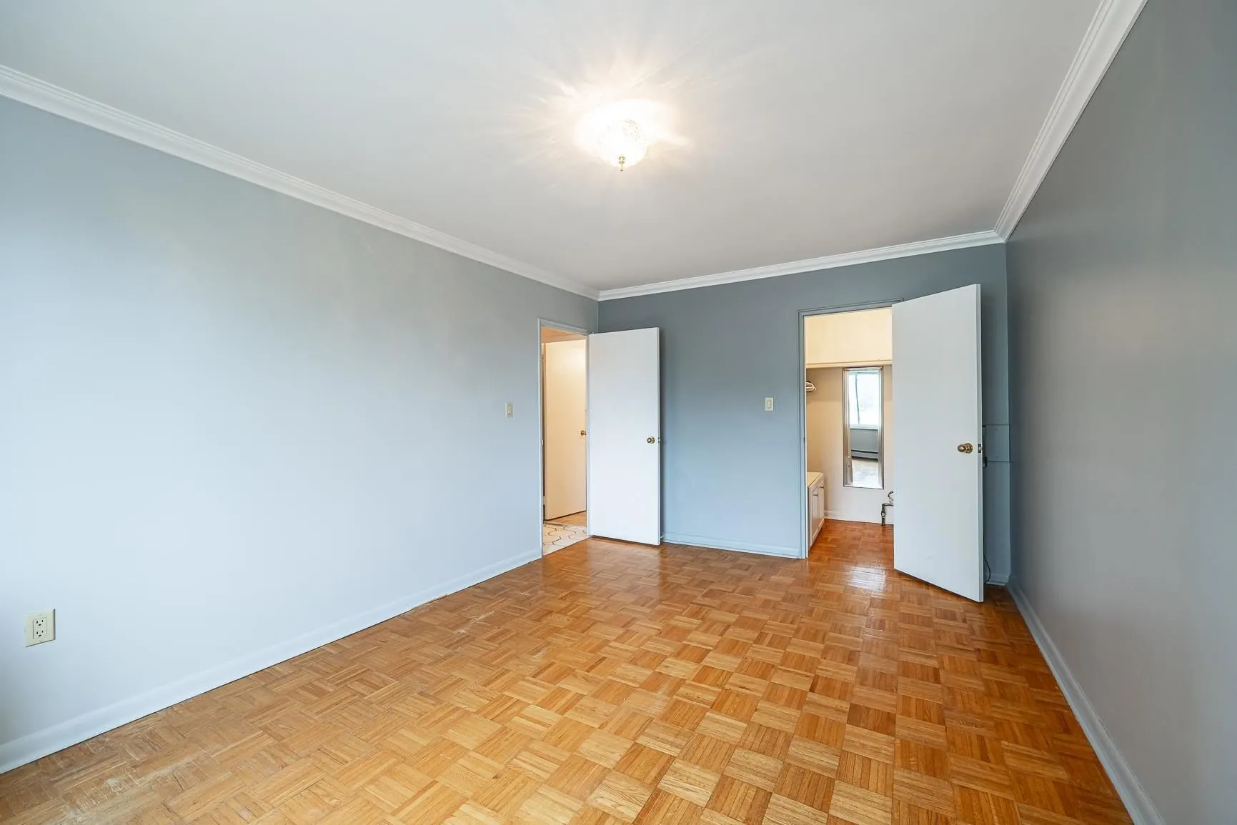 99 Pine Street #202
