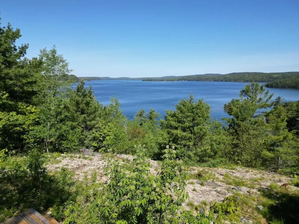 1016 Lauzon Village Road