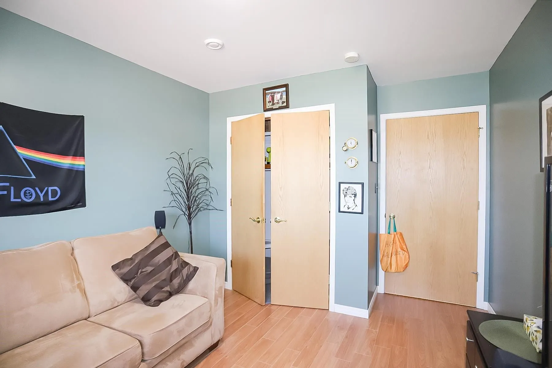 2233 Hilton Road