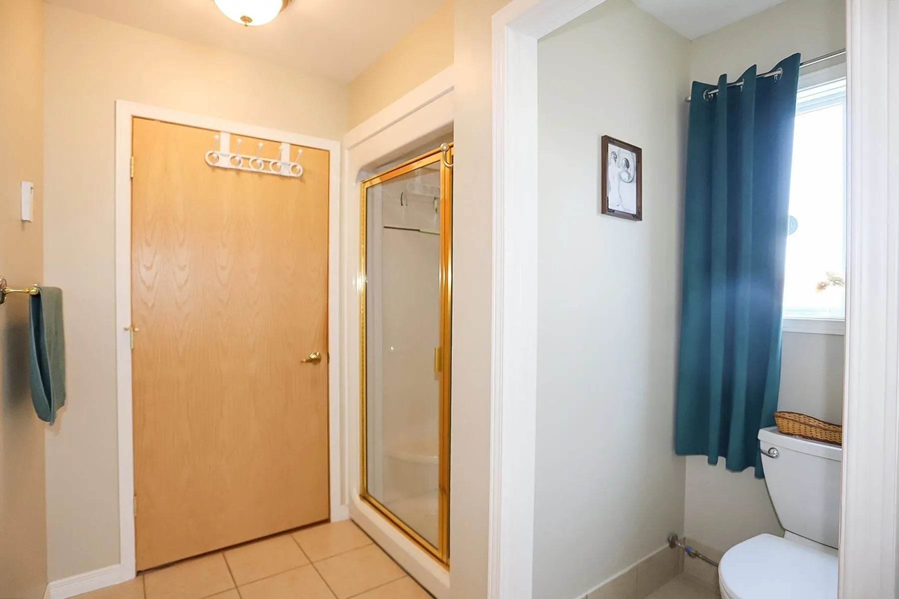 2233 Hilton Road