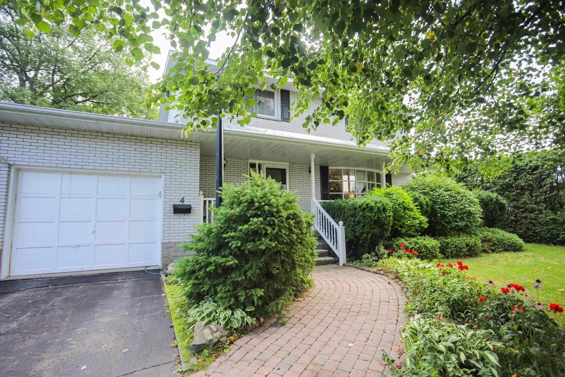 4 Silver Birch Drive