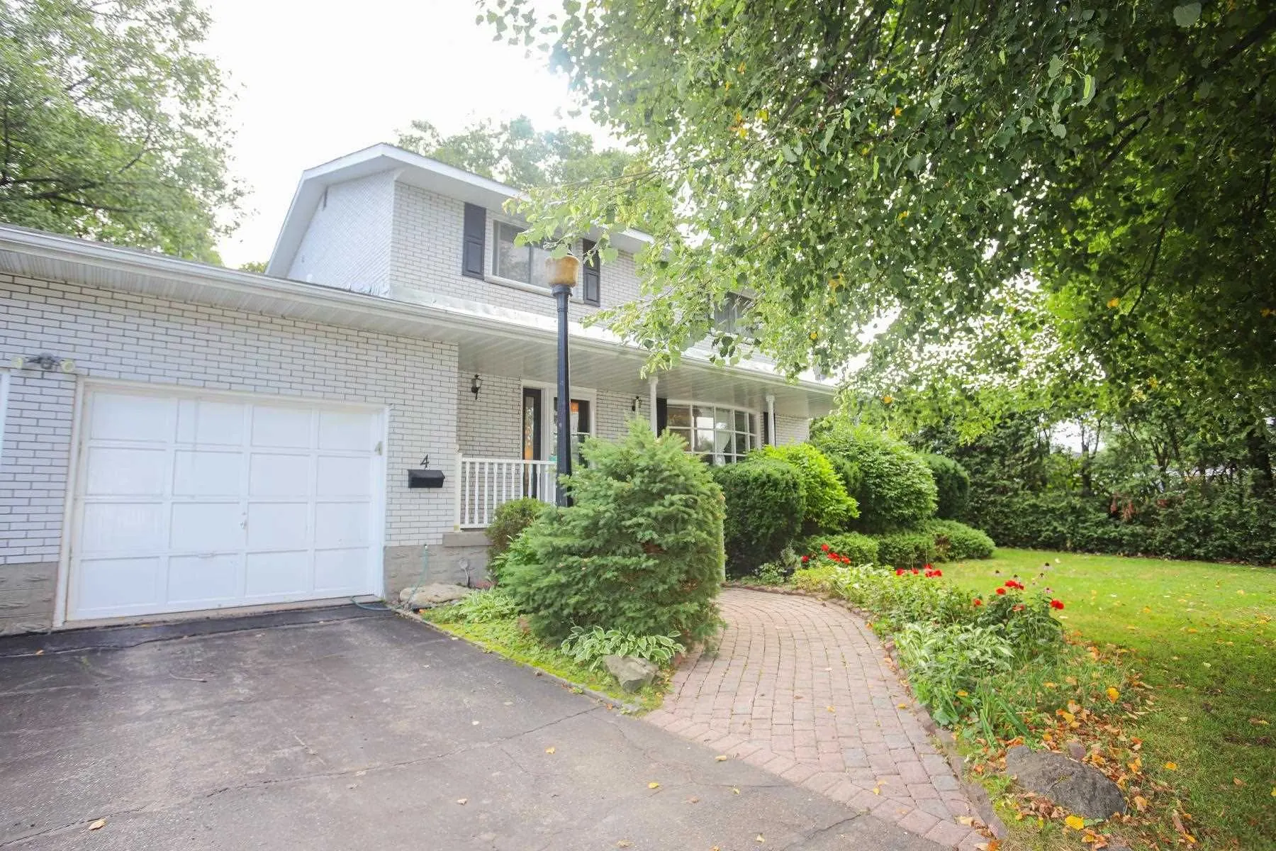 4 Silver Birch Drive
