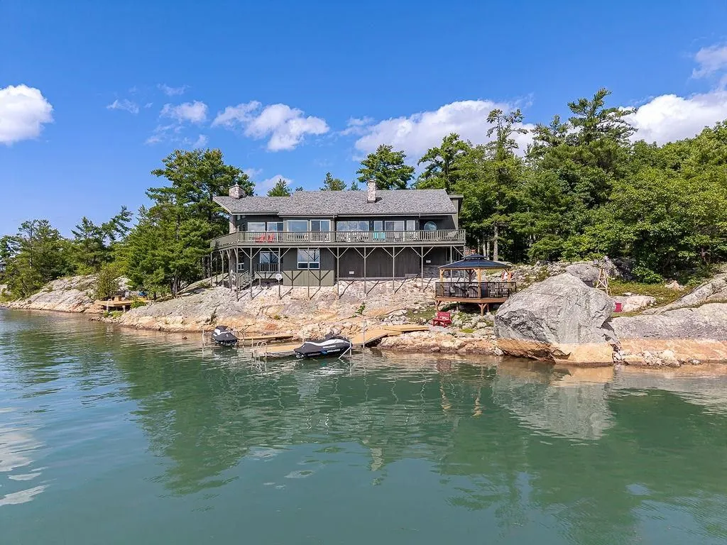 625 FINNS BAY Road