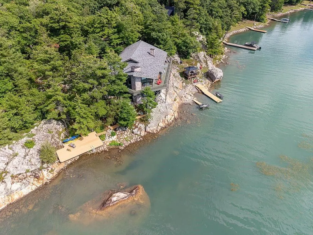 625 FINNS BAY Road
