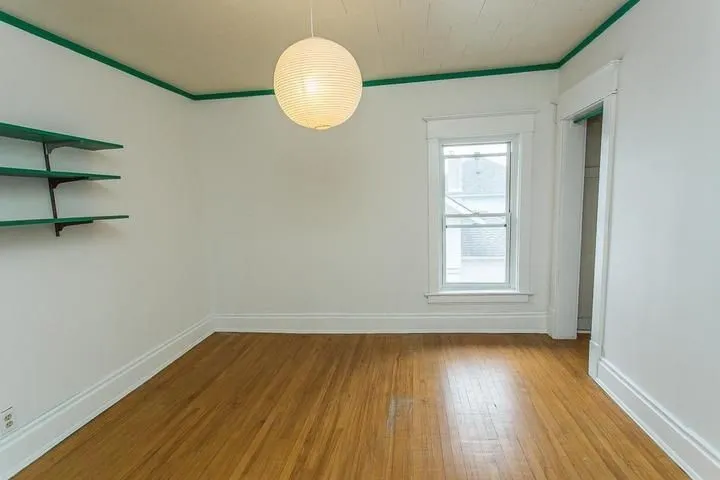 11 The Crescent