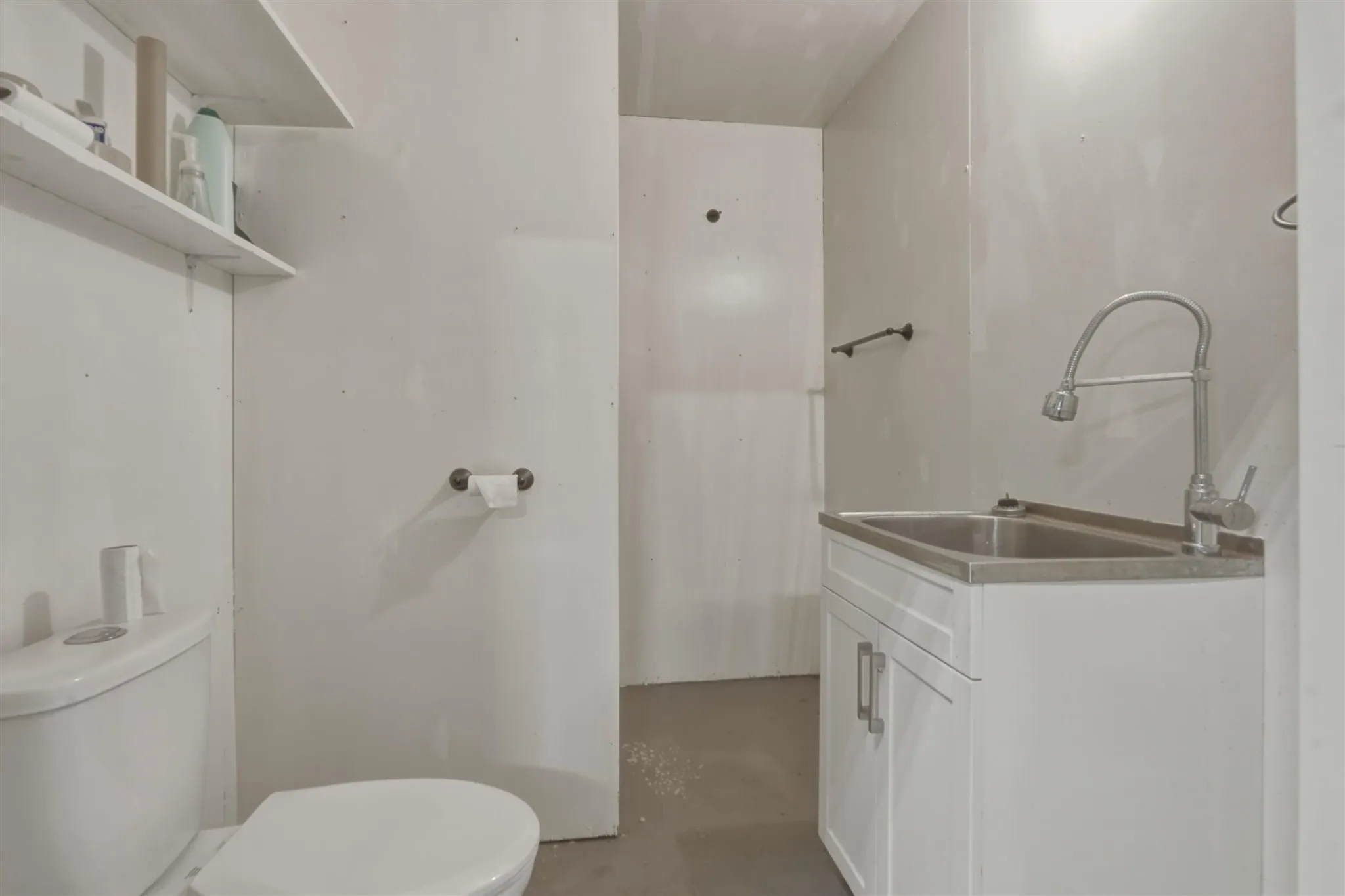 2129 Centre Line Road