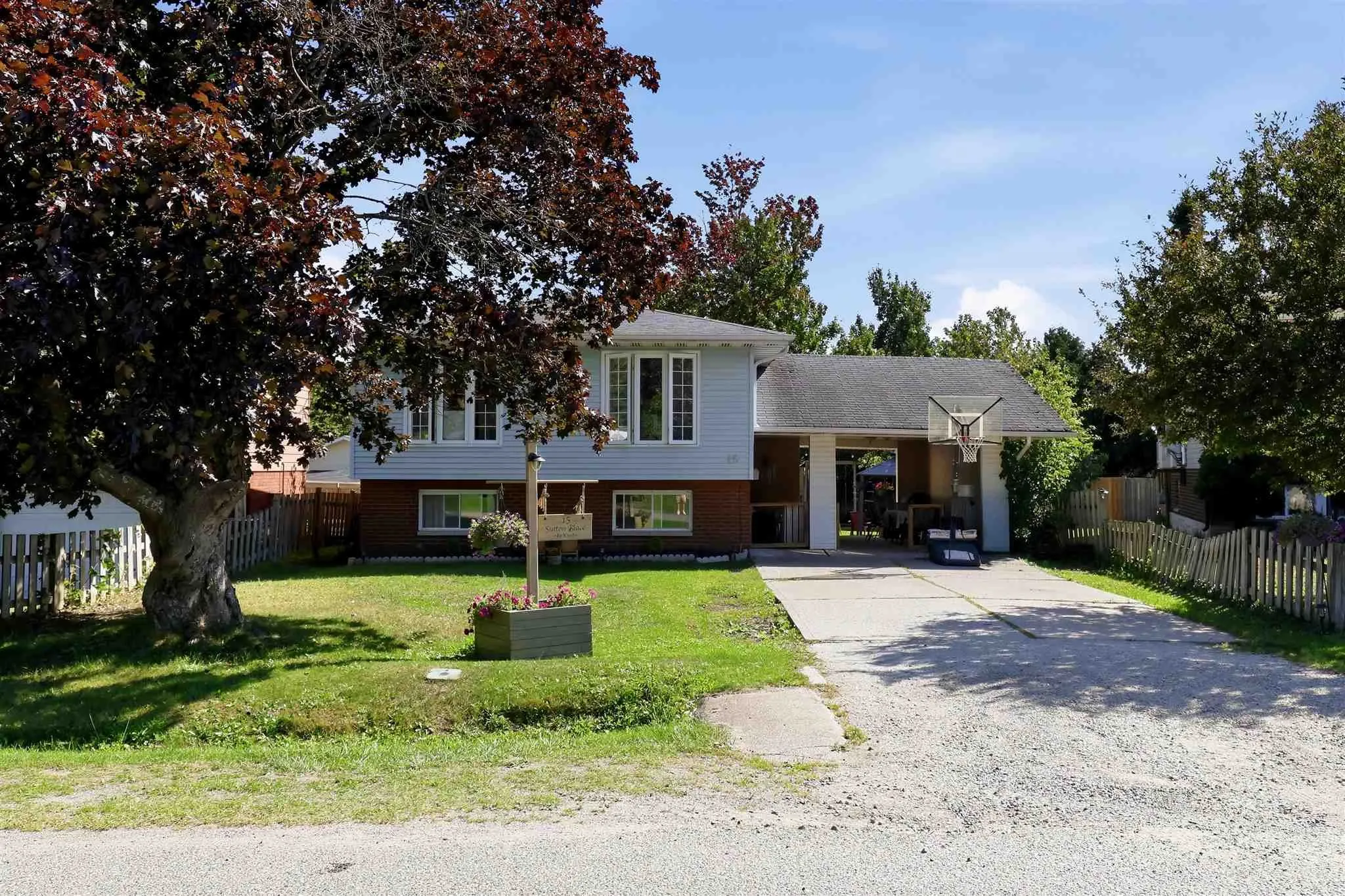 15 Sutton Place