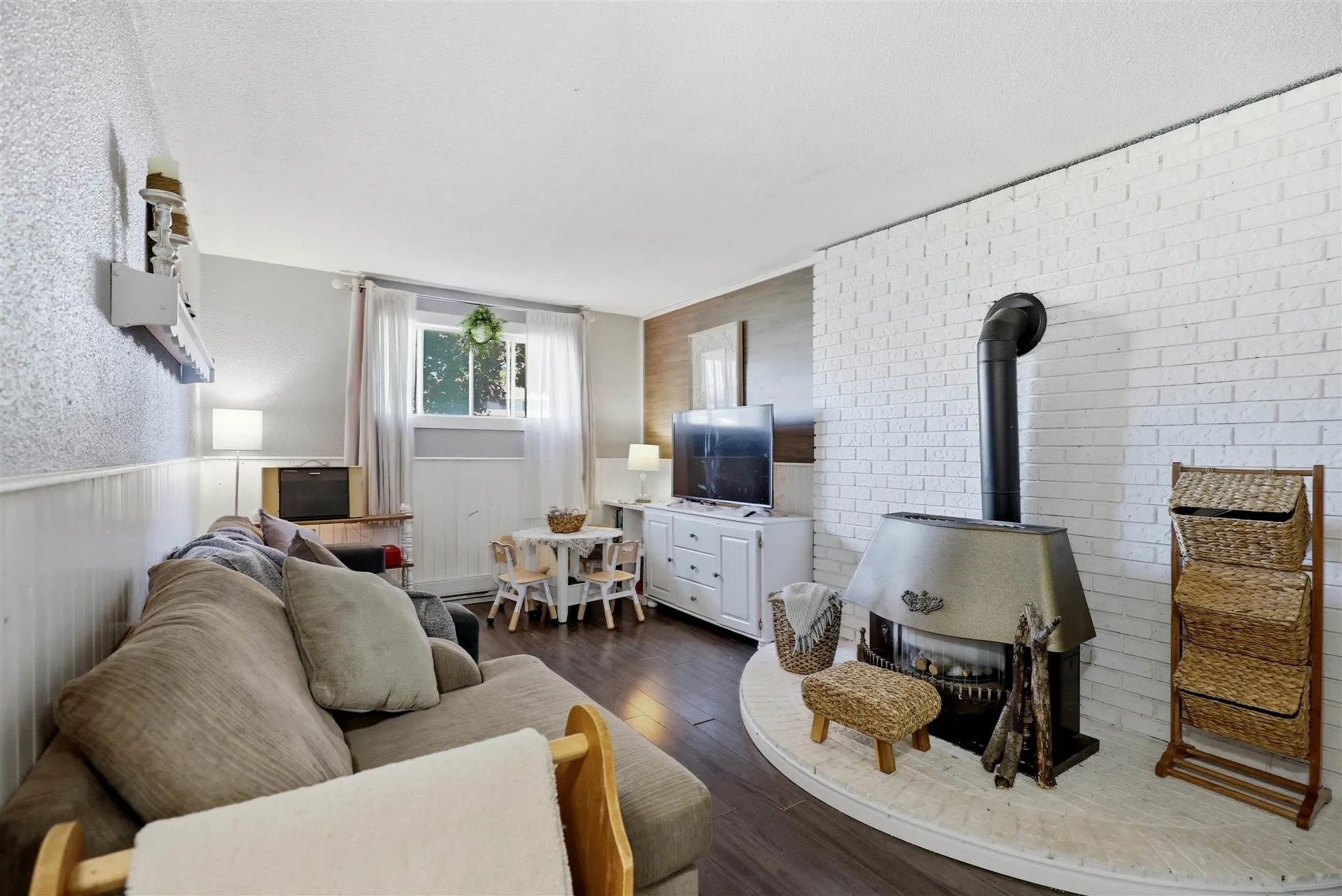 15 Sutton Place