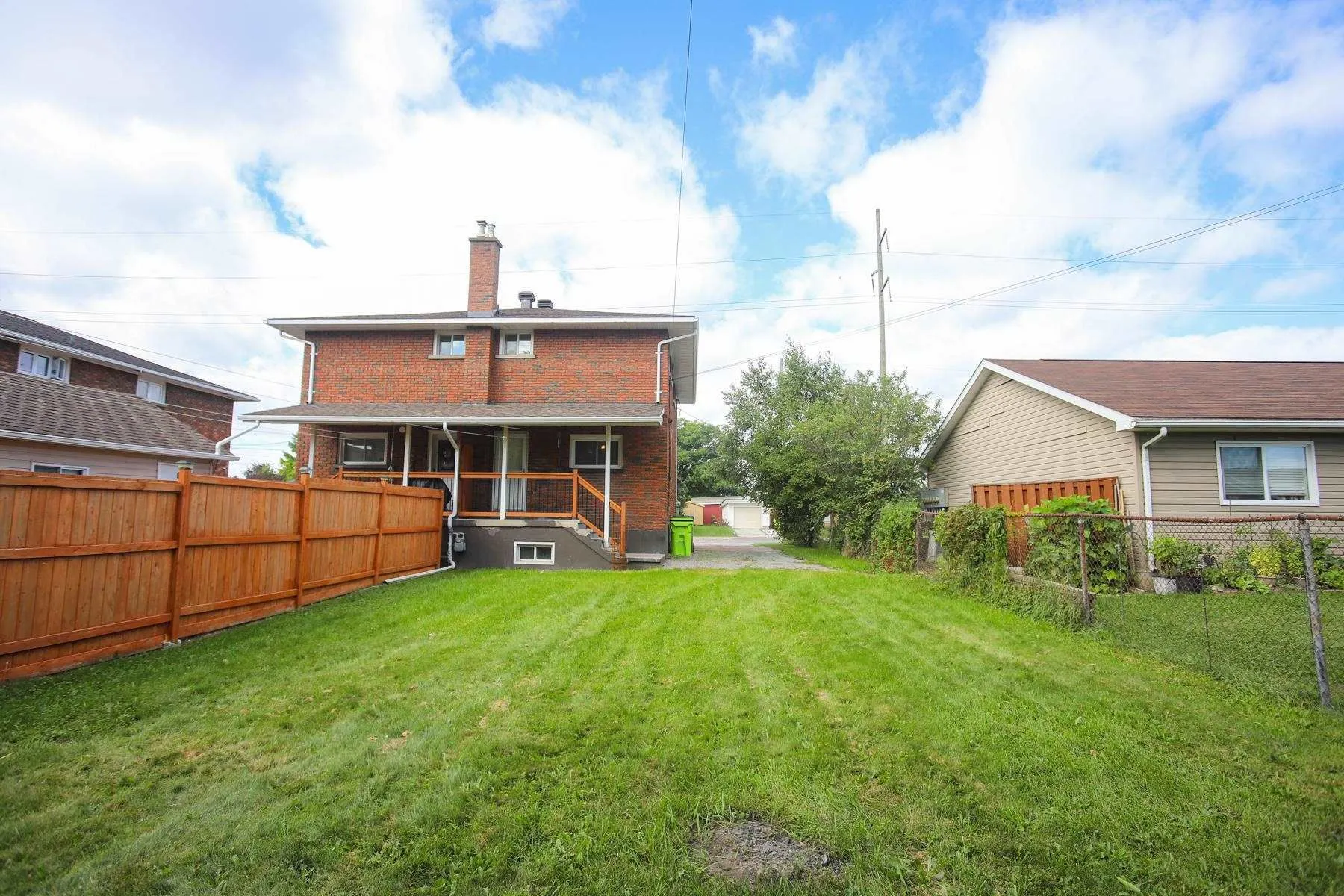 382 Farwell Terrace