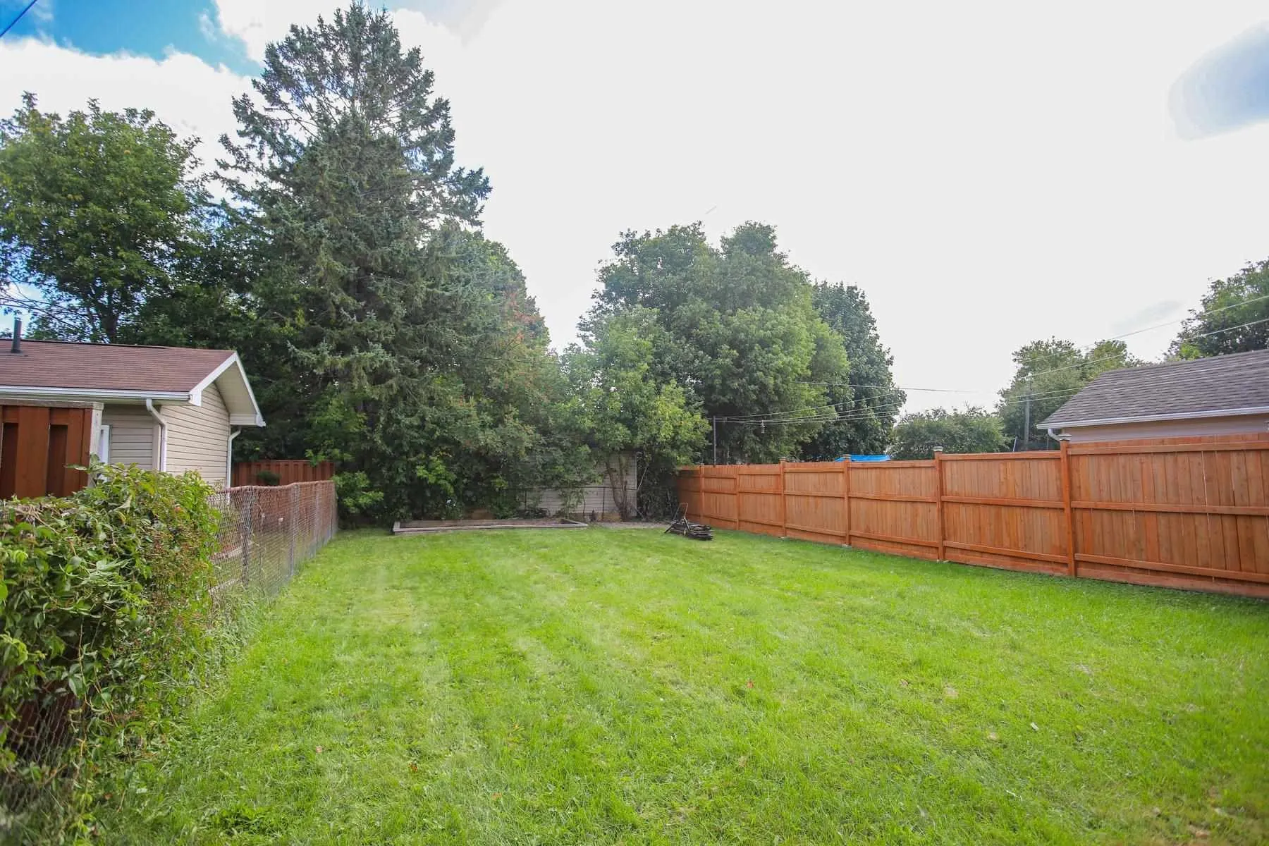 382 Farwell Terrace