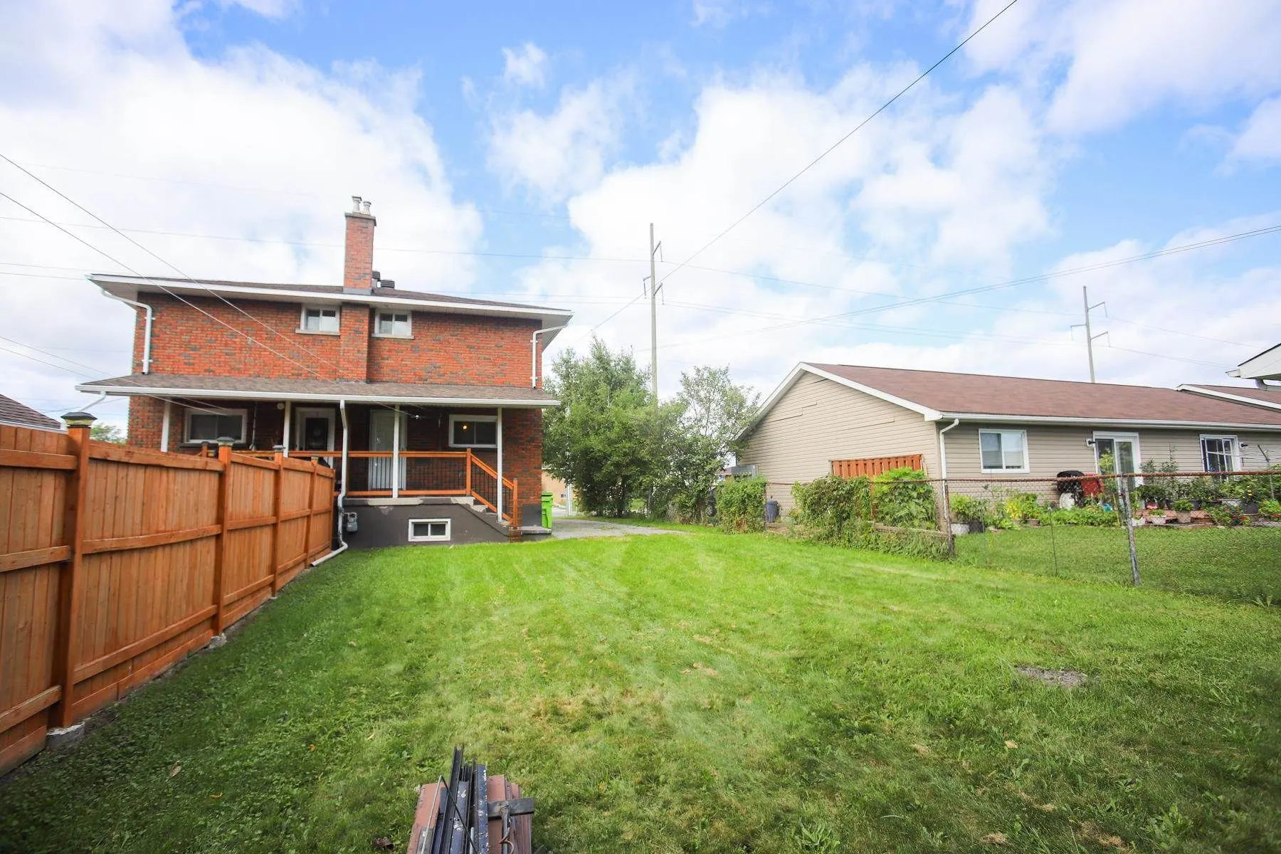 382 Farwell Terrace