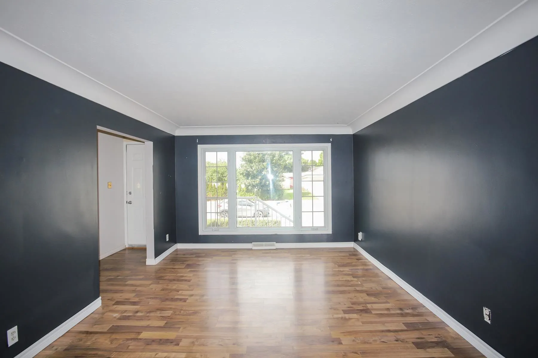 382 Farwell Terrace