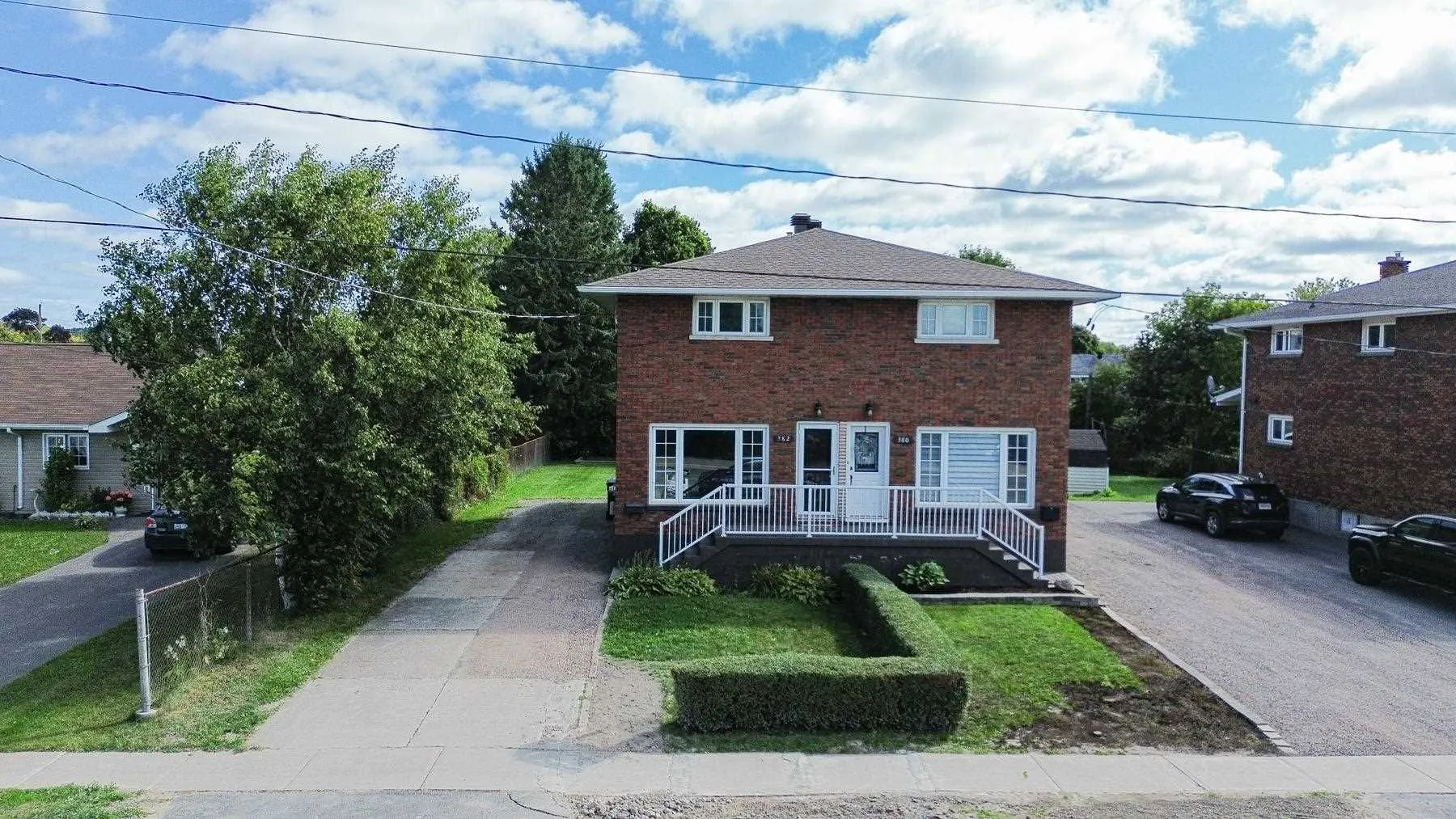 382 Farwell Terrace