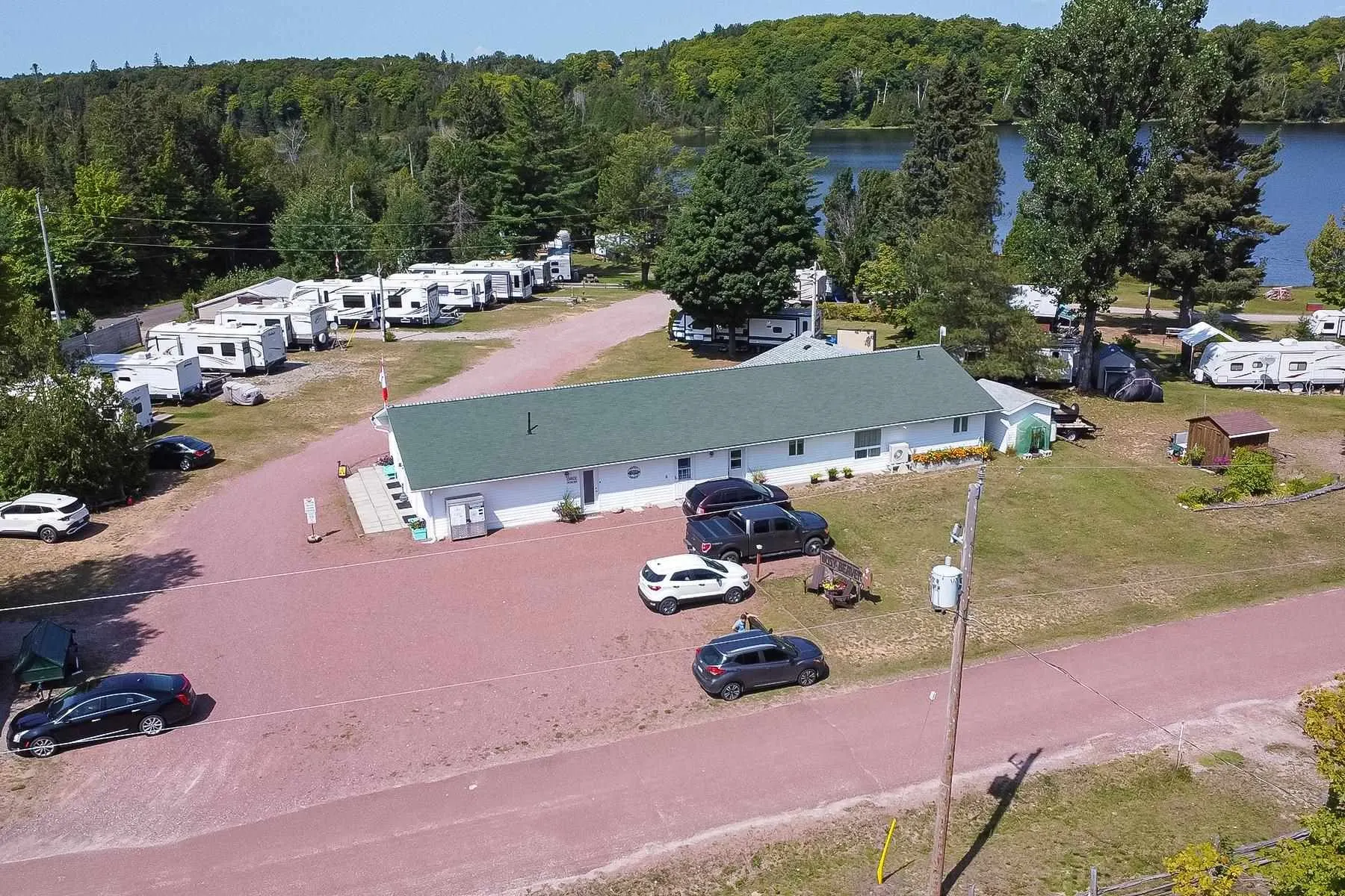 2233 Hilton Road