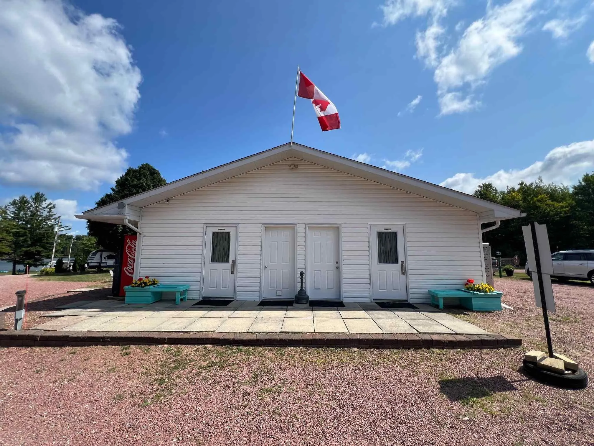 2233 Hilton Road