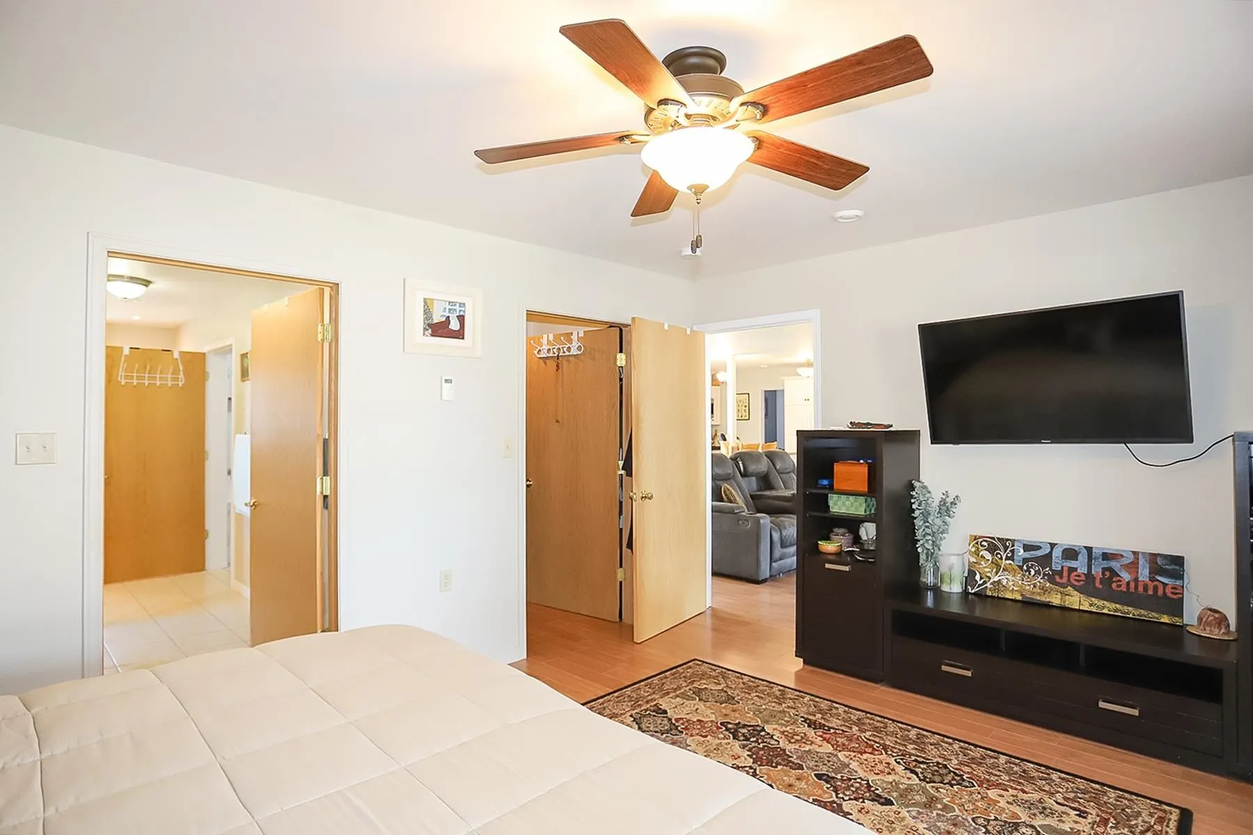 2233 Hilton Road