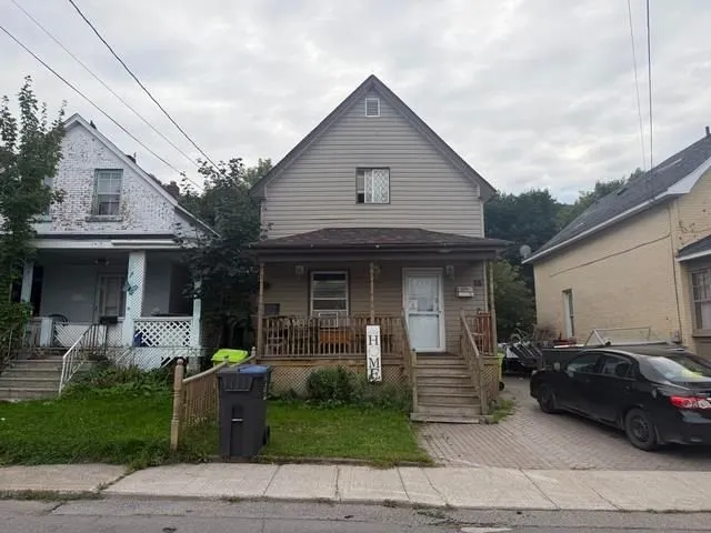 16 Abbott Street
