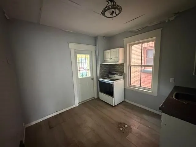 246 St James Street