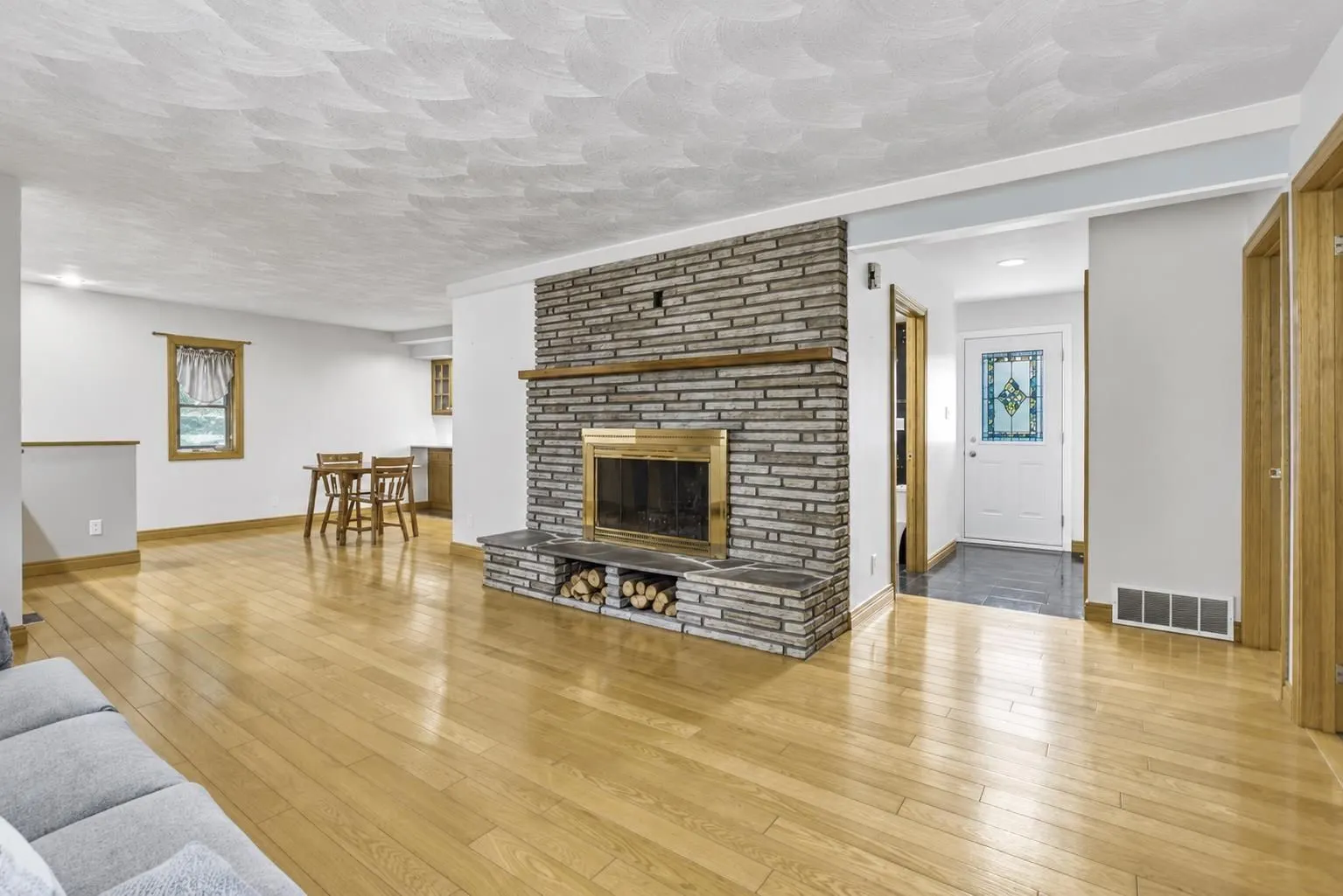 37 Huron Avenue